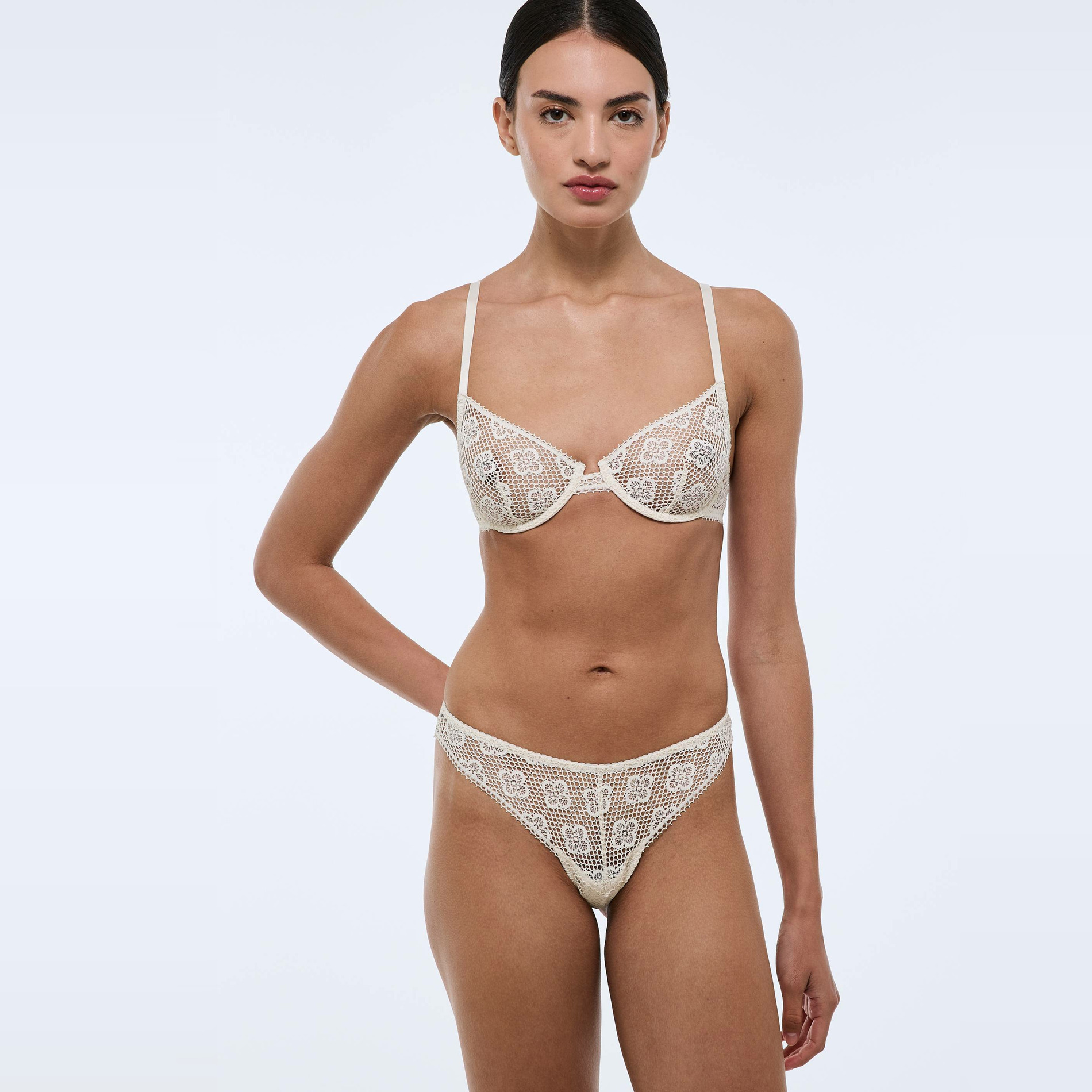Tanga LOUISE en dentelle, MONOPRIX