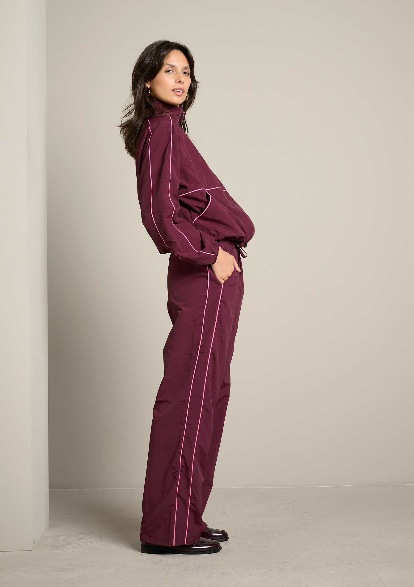 Pantalon parachute à passepoil, LOLALIZA