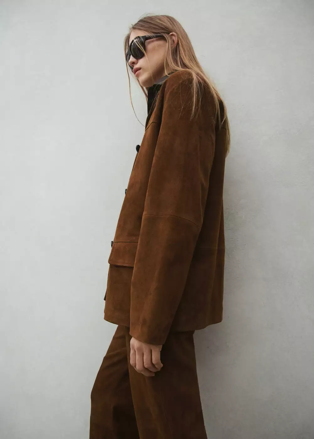 Blazer droit en daim passepoilé, MANGO