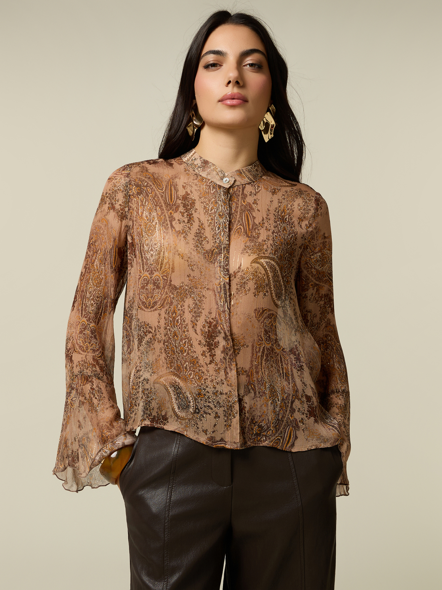 Chemise fantaisie, OLTRE