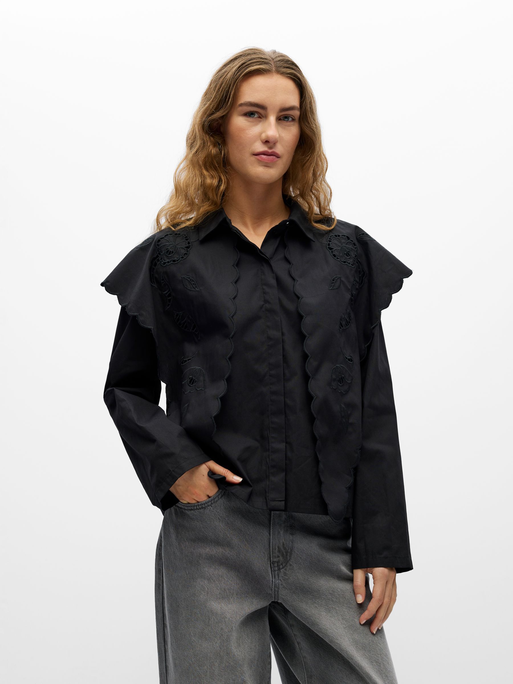 Chemise, OBJECT