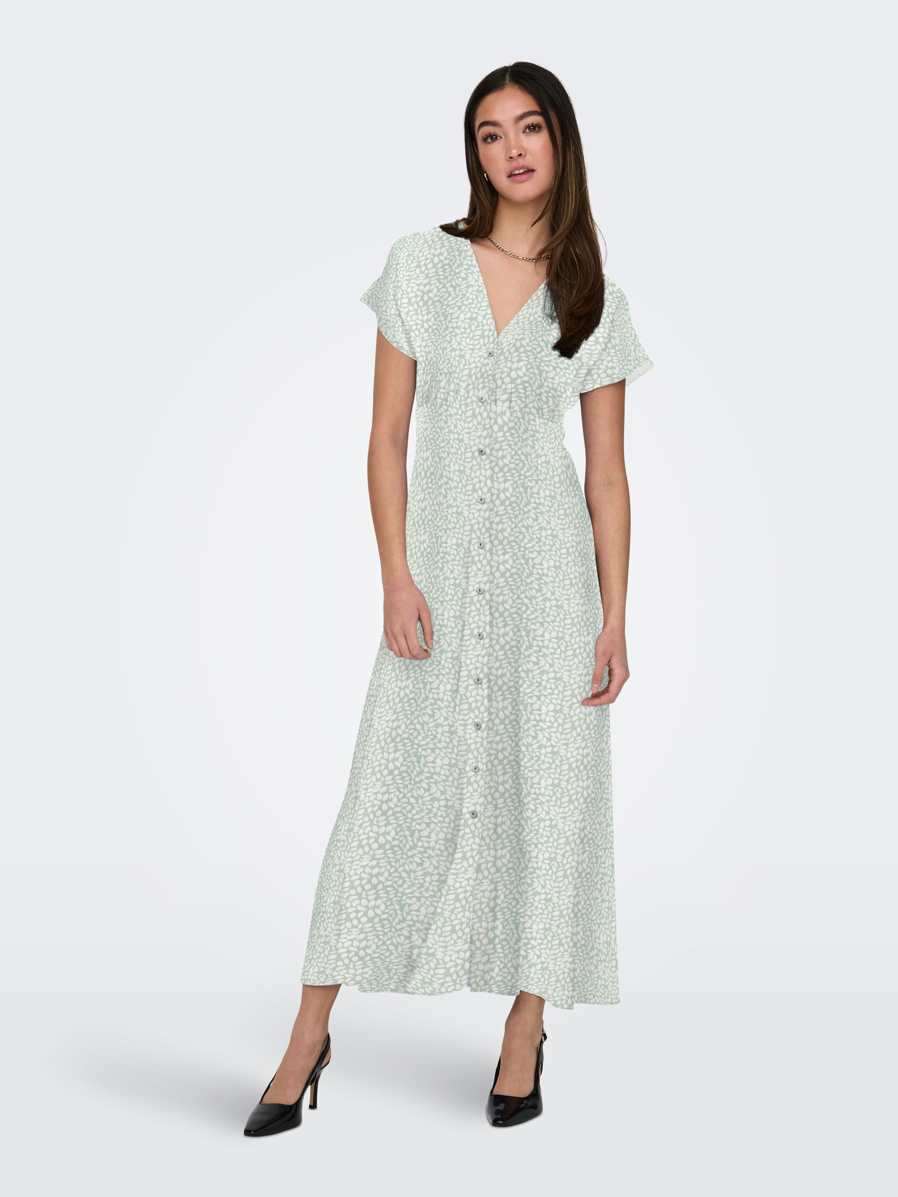 Robe, ONLY