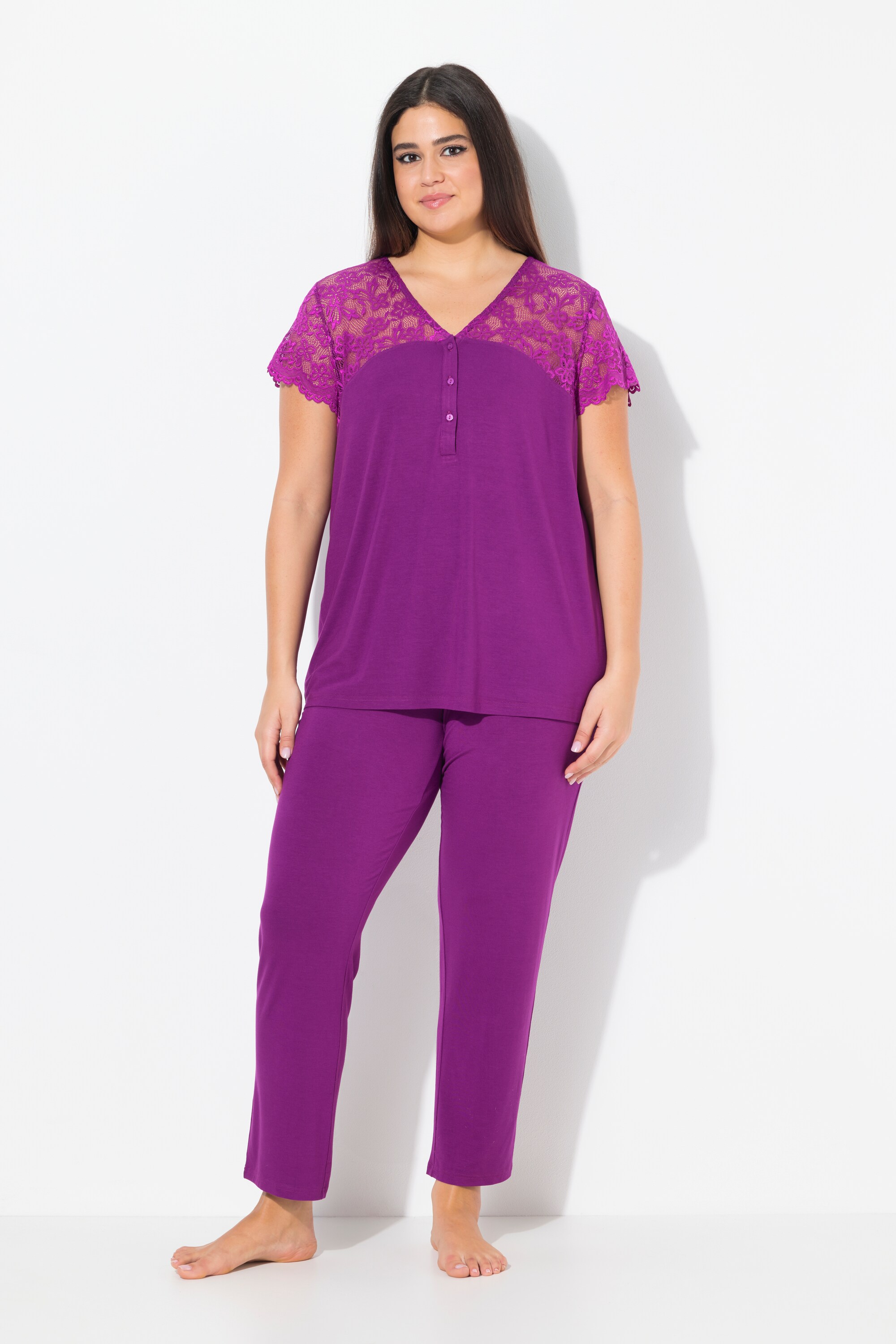 Pyjama deux pièces à dentelle., ULLA POPKEN
