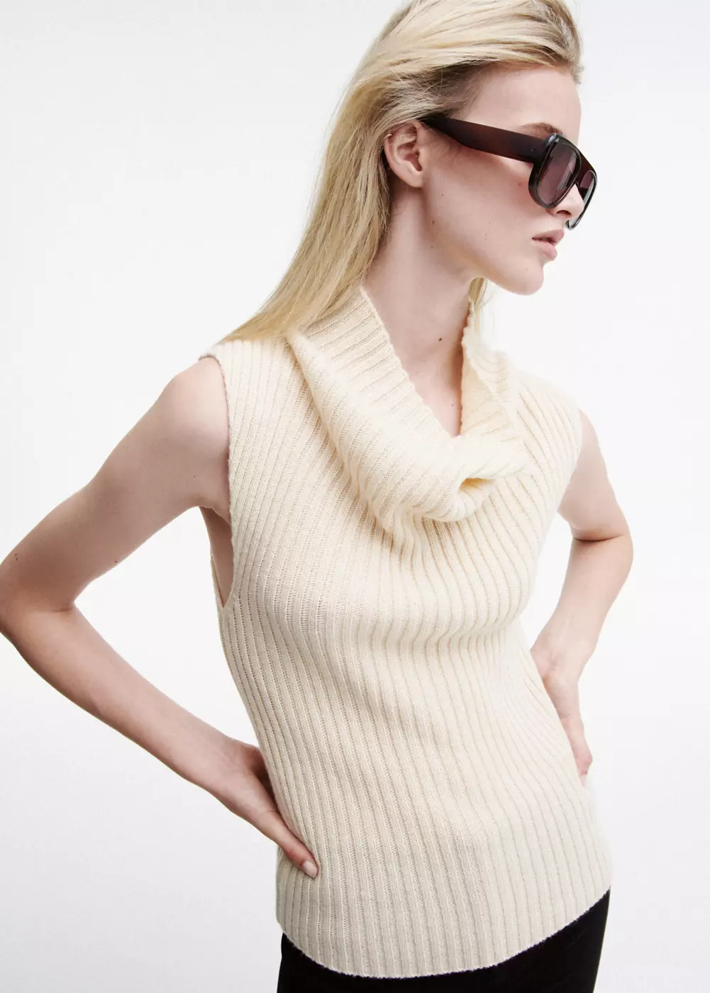 Gilet maille côtelée col montant, MANGO