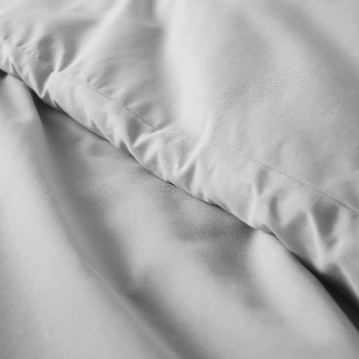  Mayfair Linen Relleno de almohada de 24 x 24 pulgadas, juego de  2 almohadas cuadradas ligeras alternativas de plumón, almohadas blancas para  cama, almohadas decorativas para sofá cama, almohadas firmes para