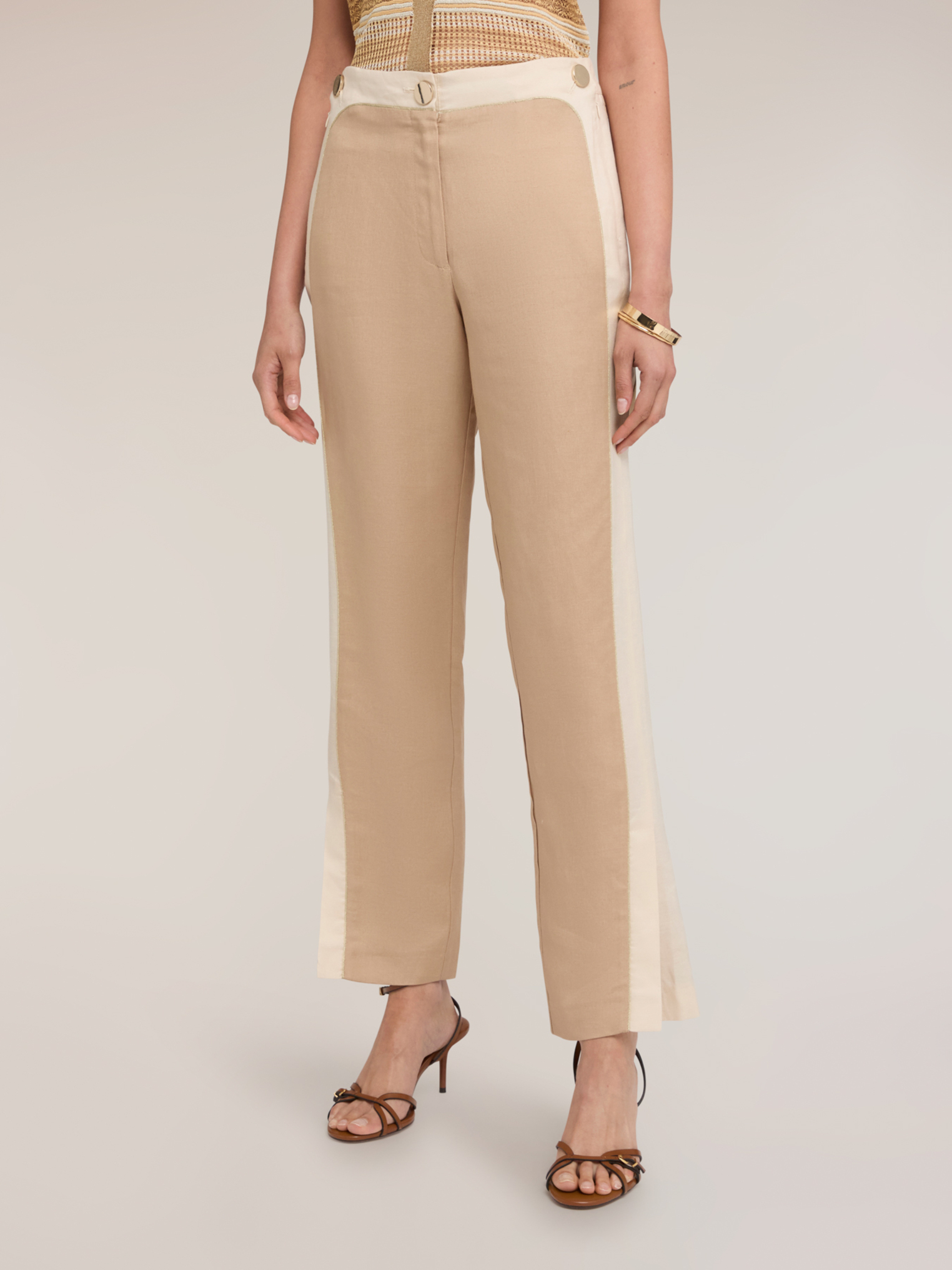 Pantalon avec passepoil et fente au bas, MOTIVI