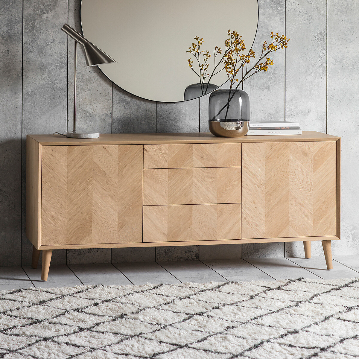 Dhule Herringbone Oak Large Sideboard, ÉDITÉ