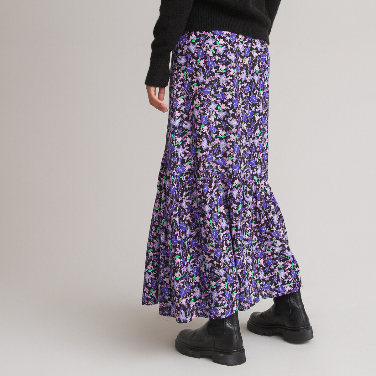 Tiered ruffle maxi skirt in floral print purple floral print La 