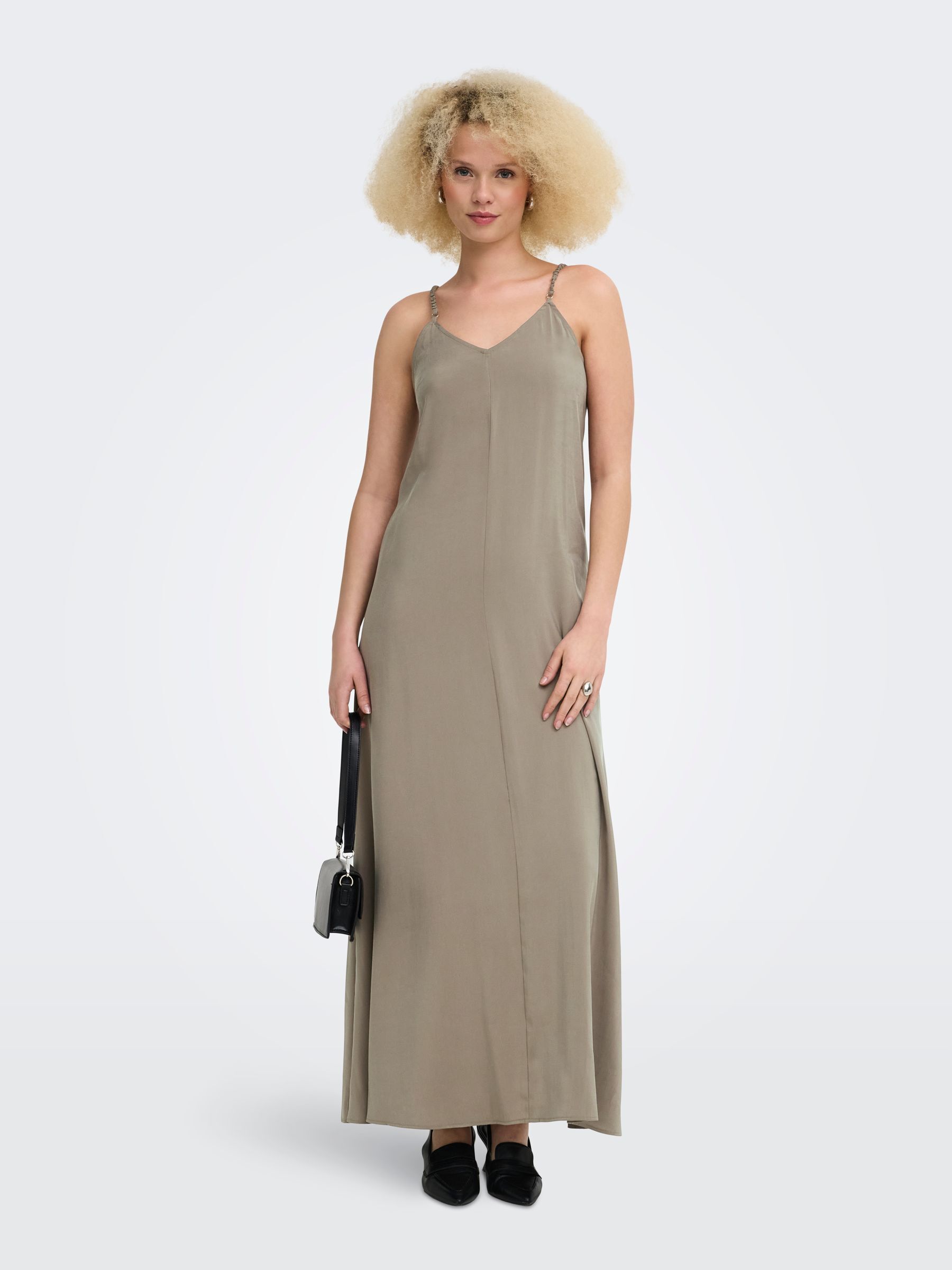 Robe, ONLY
