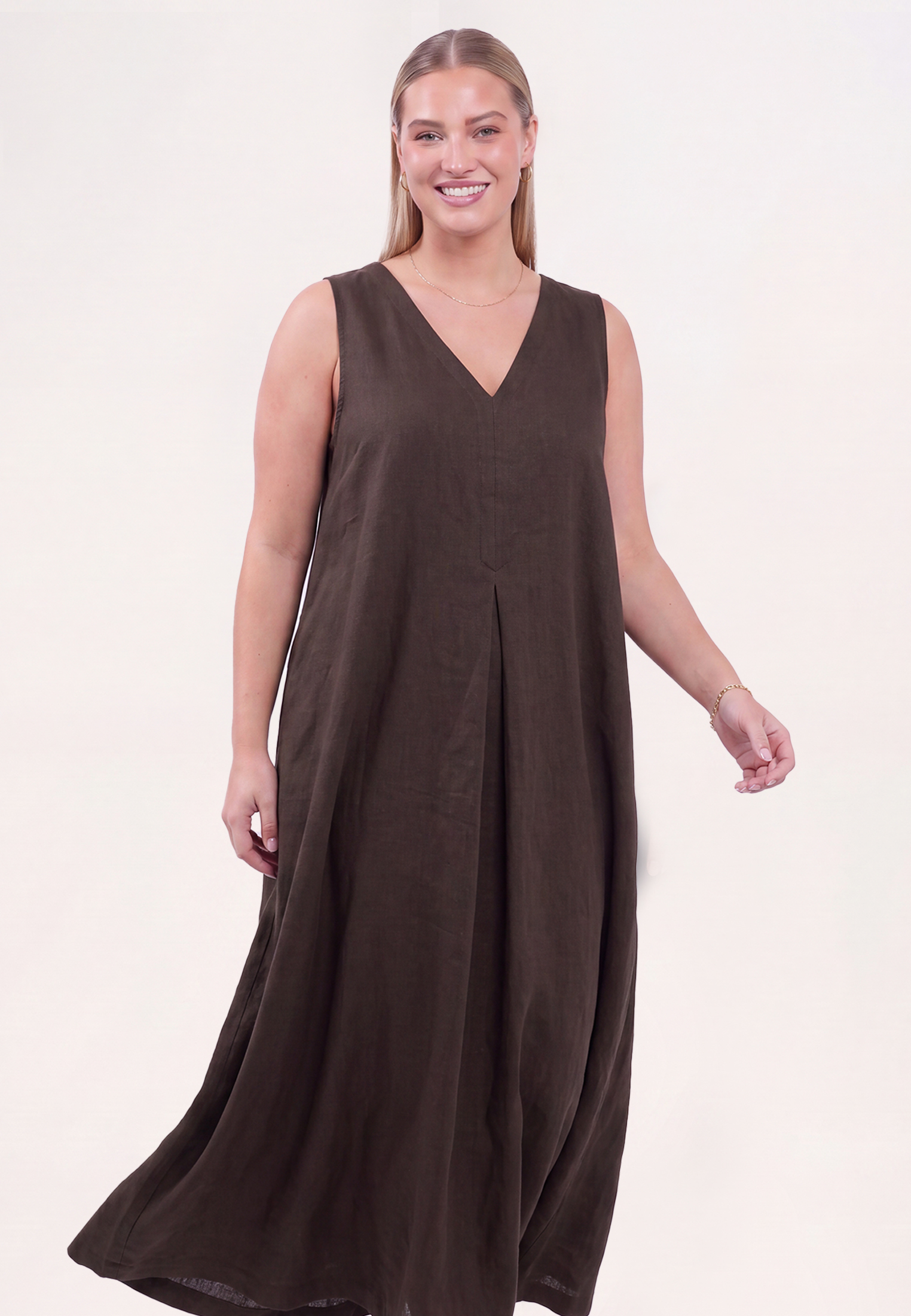 Robe v-cou, YOEK