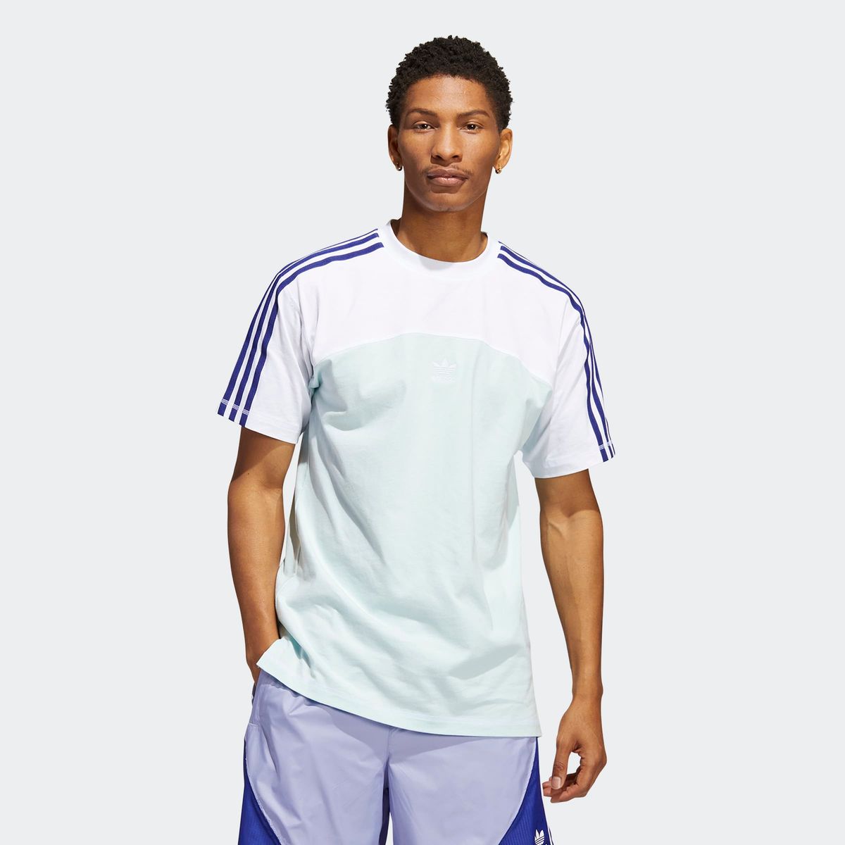 t shirt adidas nike