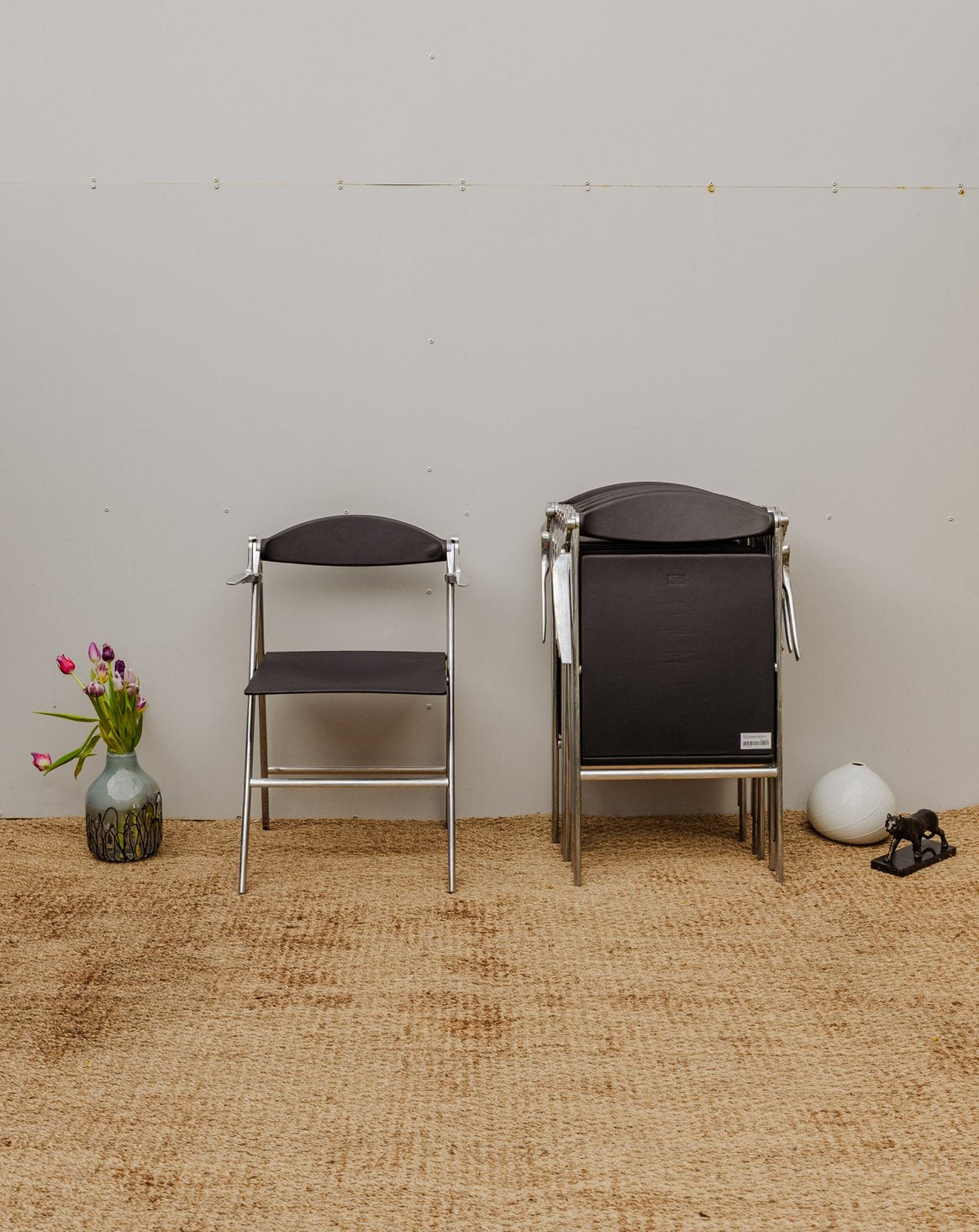 Lot de 6 chaises chromées en cuir noir Alma N°1294 - Bon état, DEBONGOUT