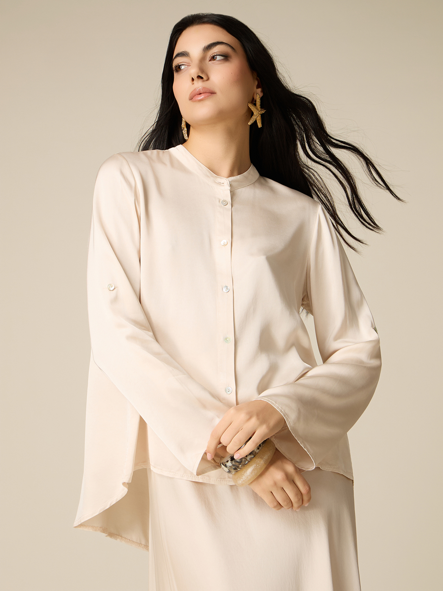 Blouse, OLTRE
