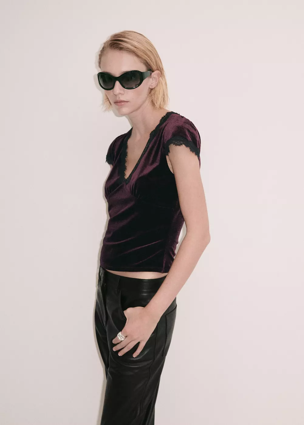 Top velours brodé, MANGO