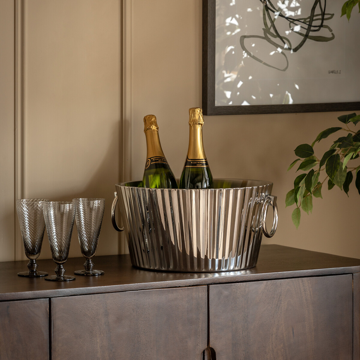 Fluted Champagne Bucket, ÉDITÉ