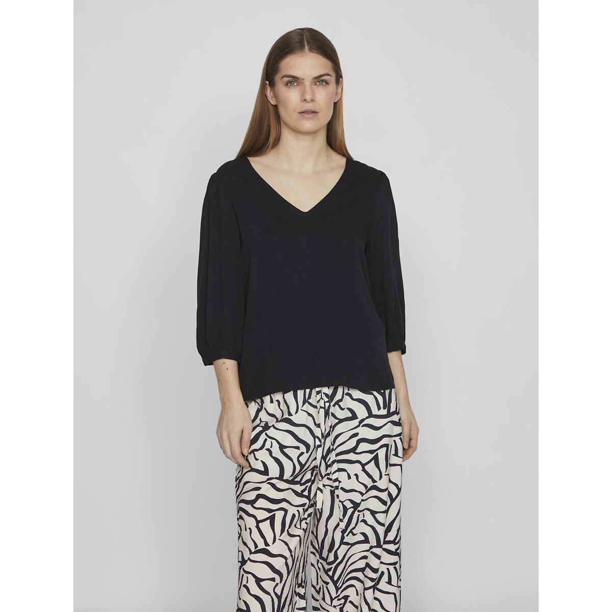 Blouse col V, dos en dentelle, VILA