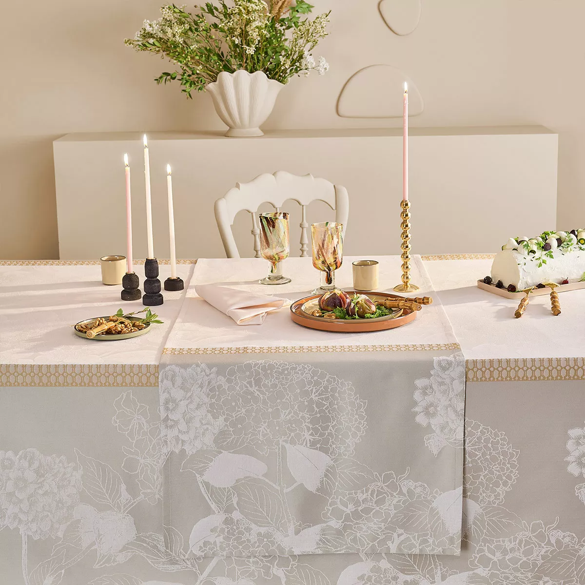 Chemin de table pur coton MILLE HORTENSIAS, GARNIER THIEBAUT
