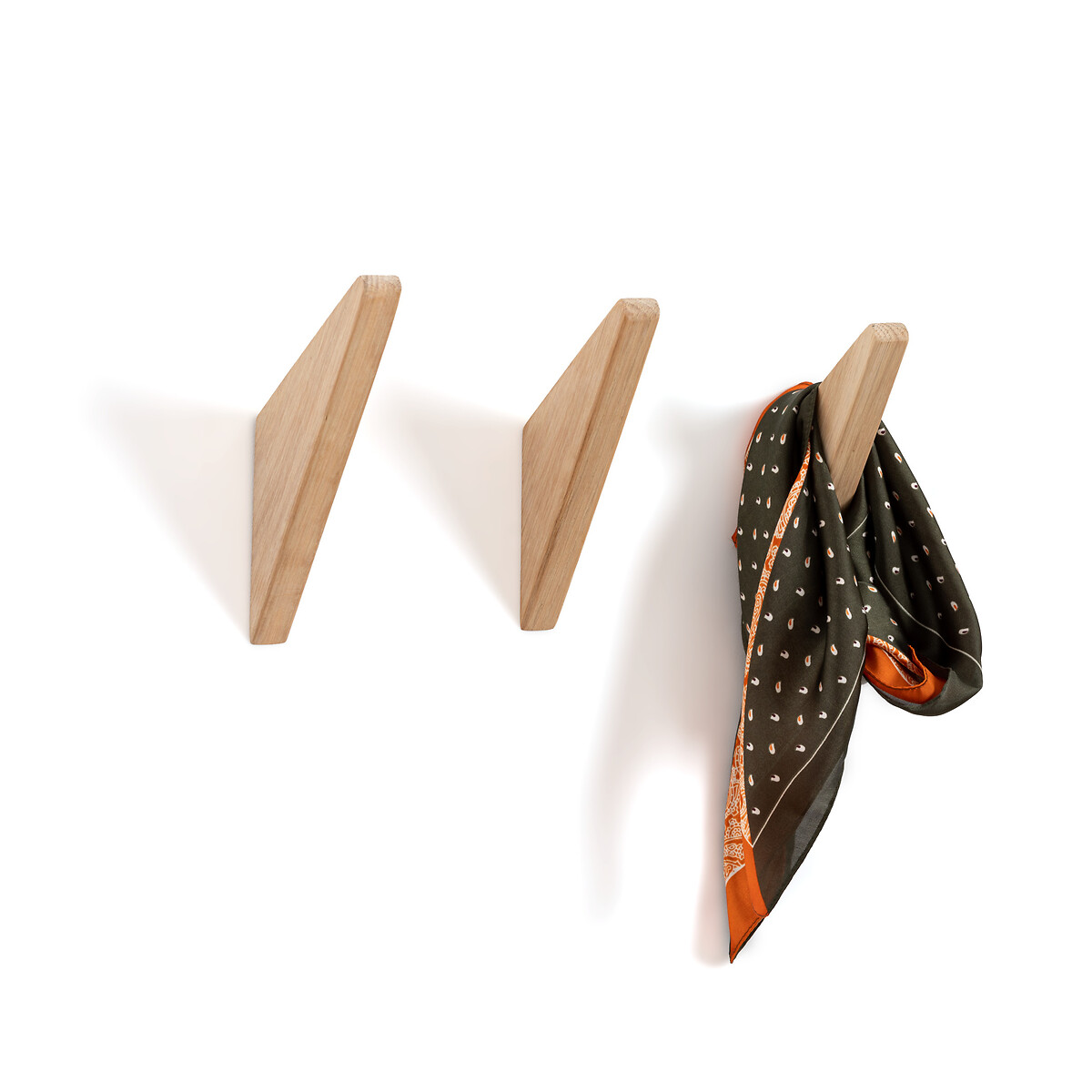 Product photograph of Set Of 3 Bava Wall Hooks from La Redoute UK