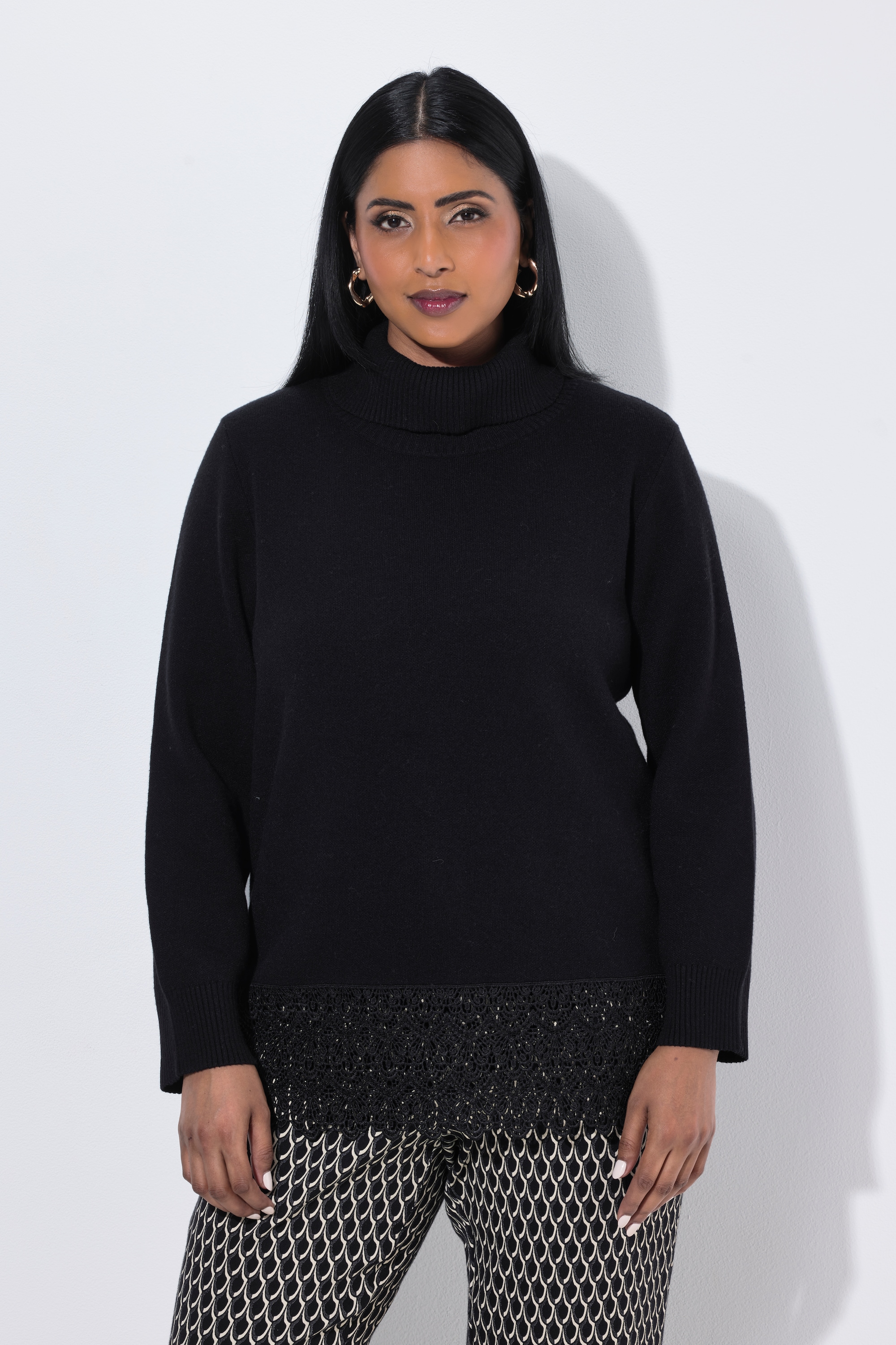 Pull avec large bordure en dentelle, ULLA POPKEN