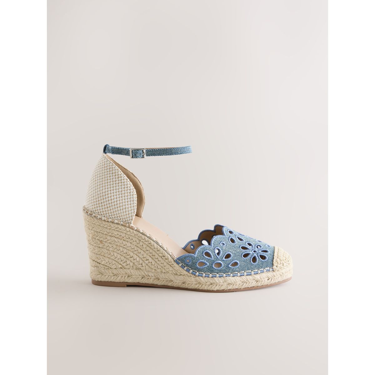 Chaussures compensées brodées à bout fermé, NEXT