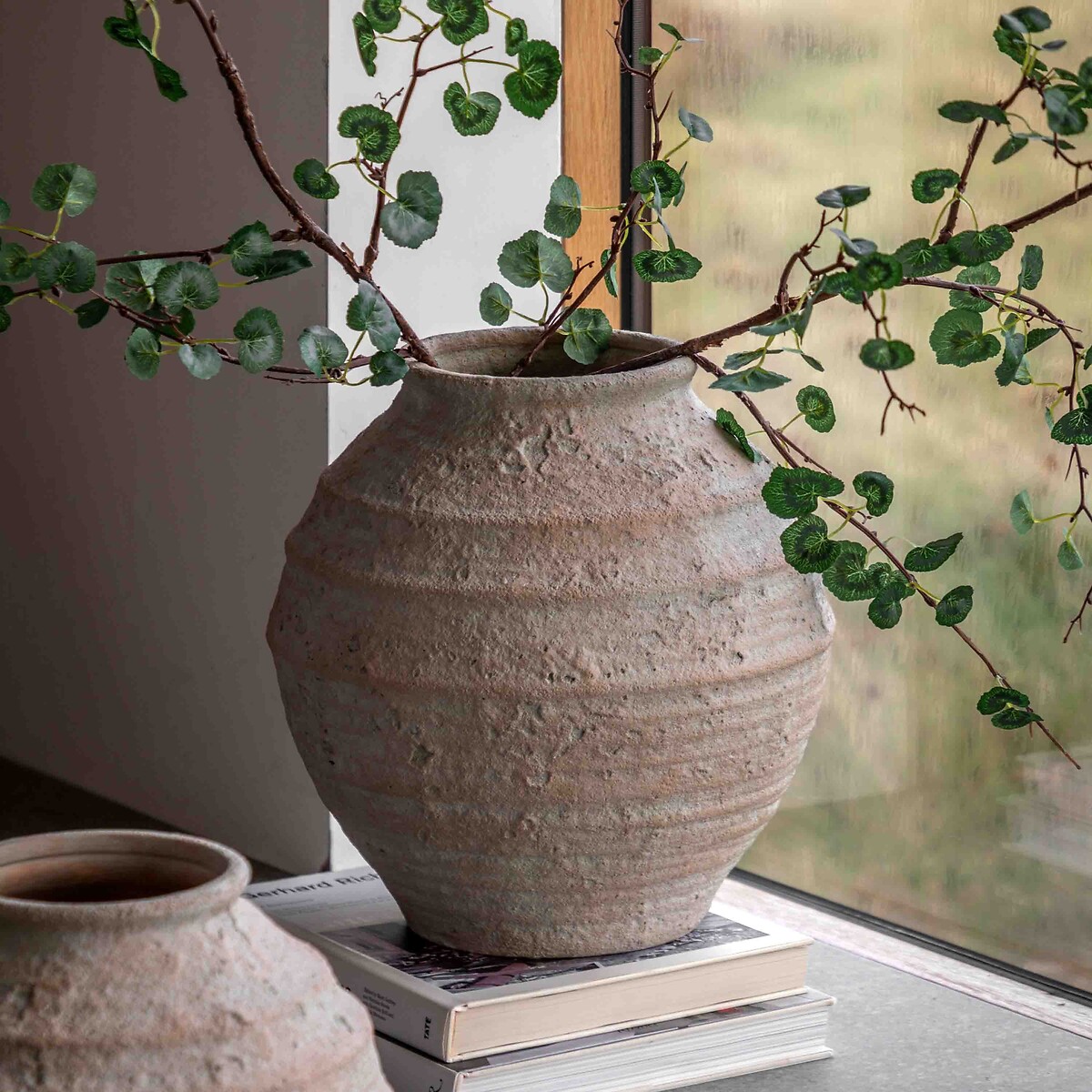 Small Nerola Outdoor Planter in Terracotta, ÉDITÉ