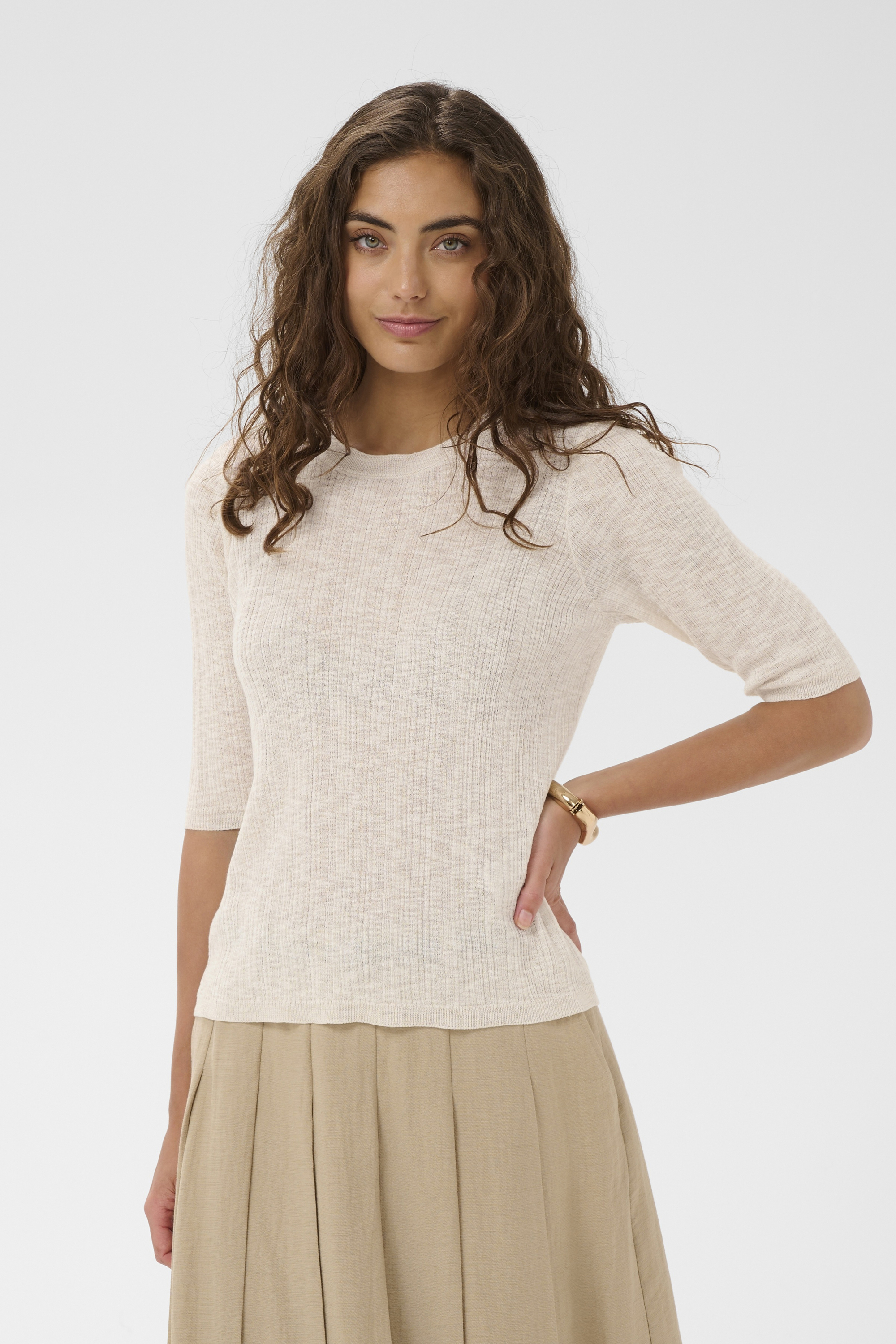 Pullover tricoté, CULTURE