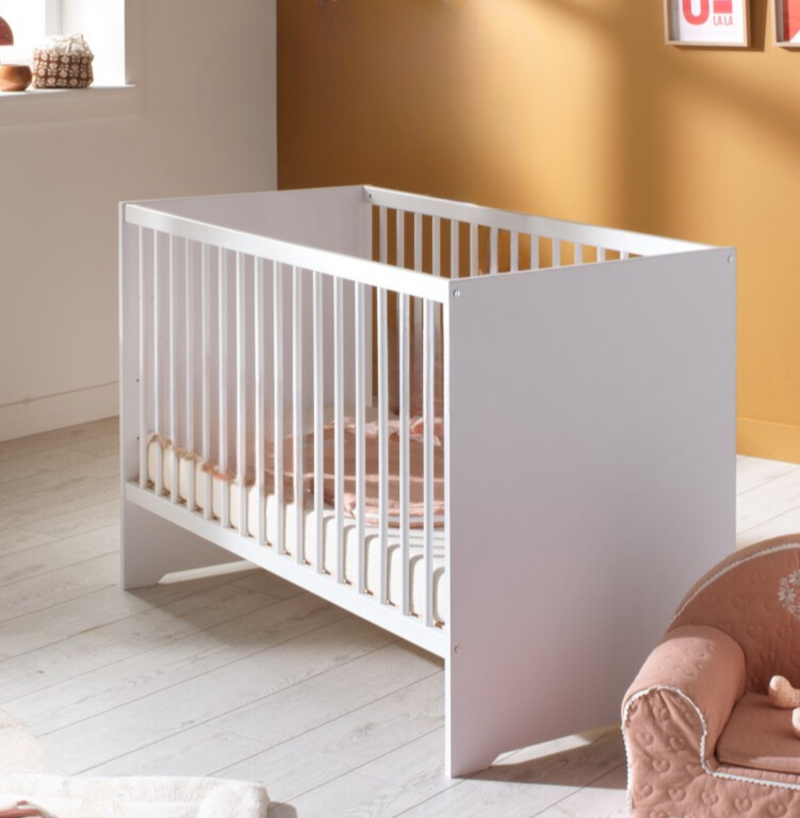 Lit 120x60 avec têtes de lit panneaux laquées blanc et sommier réglable, BABY PRICE