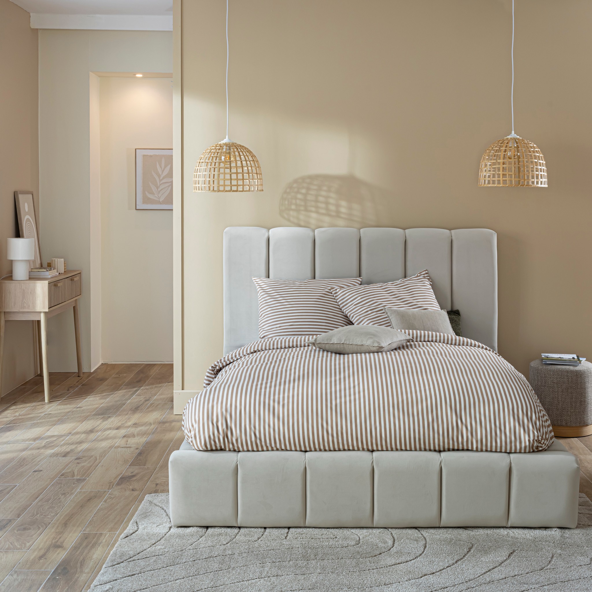 Lit coffre en velours matelassé, TERRE DE NUIT