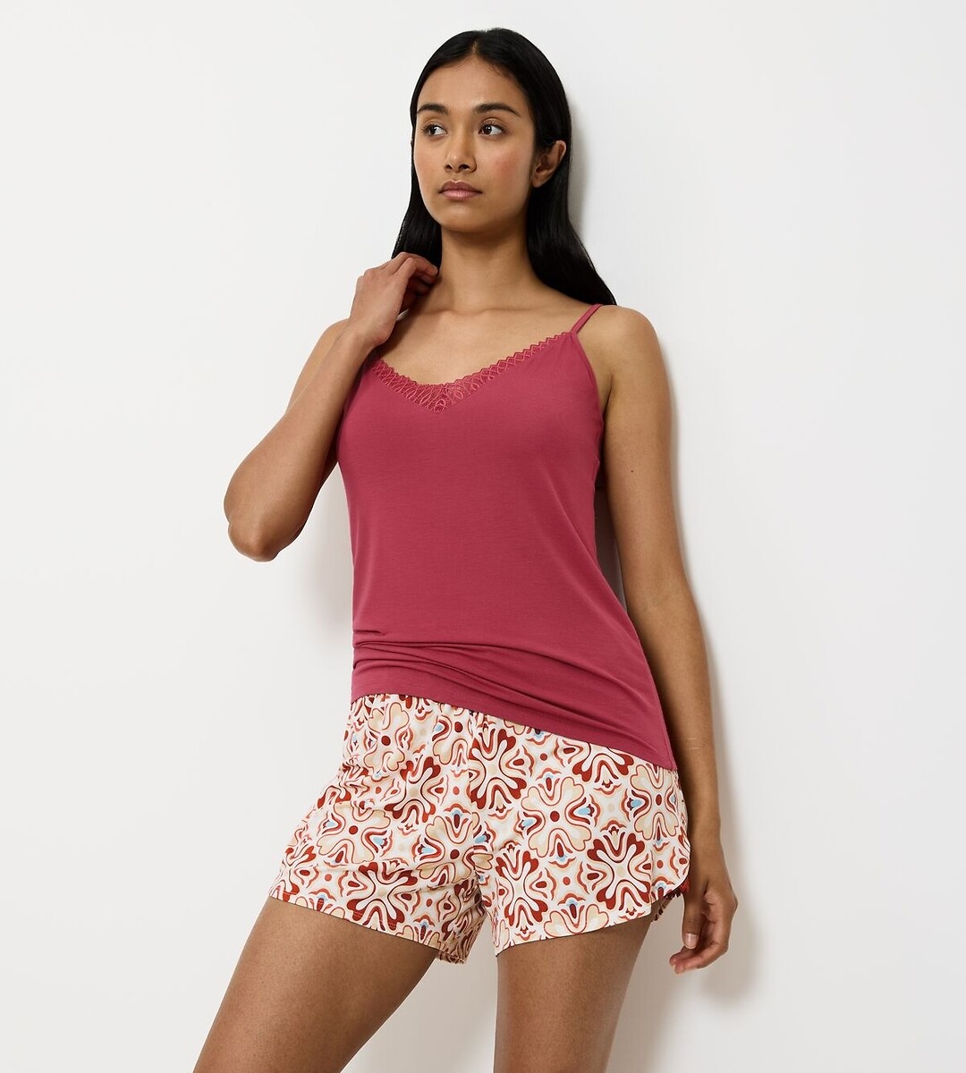 Short en modal Aura Spotlight