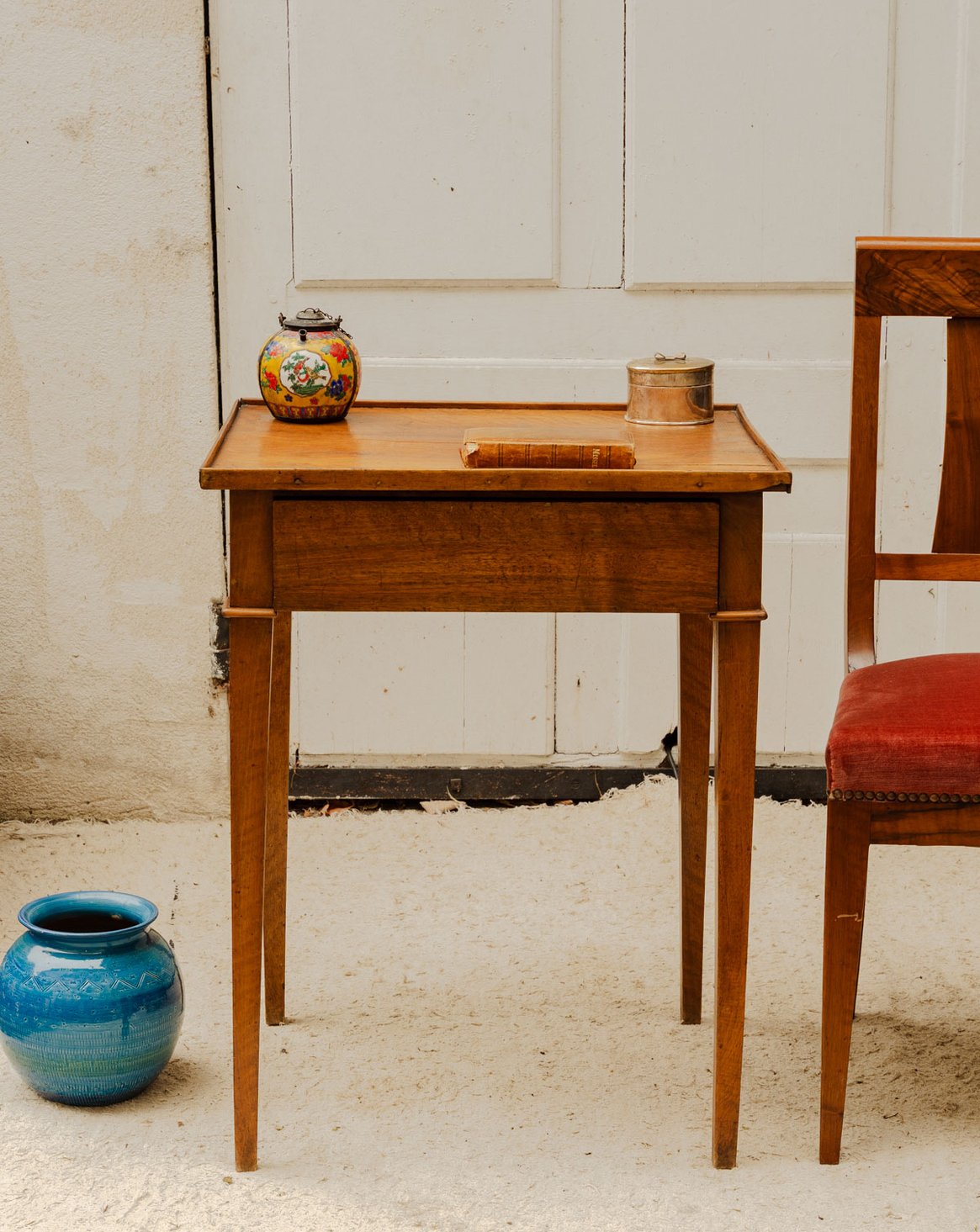 Table d'appoint en bois Francine N°1659 - Bon état, DEBONGOUT