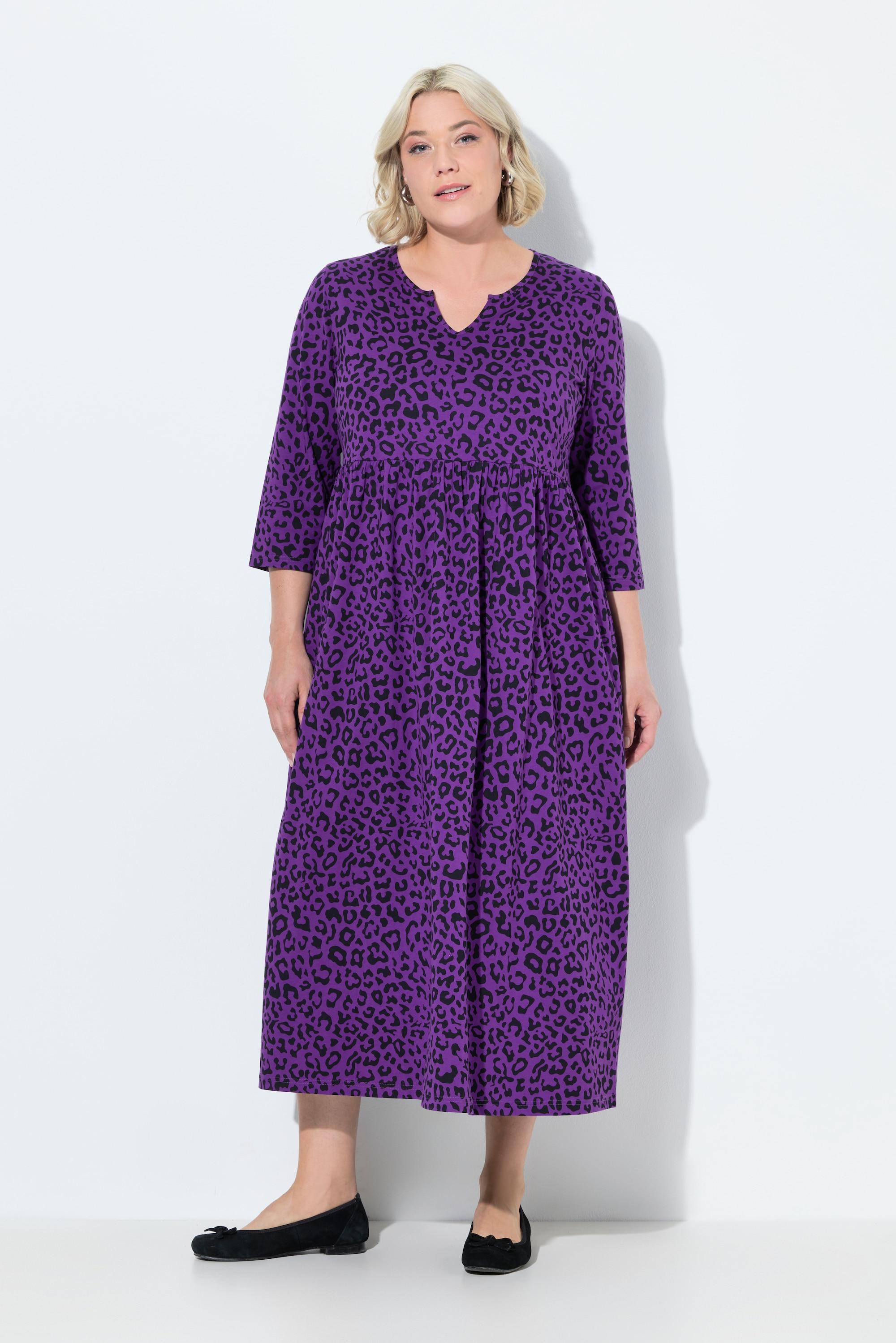 Robe en jersey à coupe évasée. Col tunisien, ULLA POPKEN