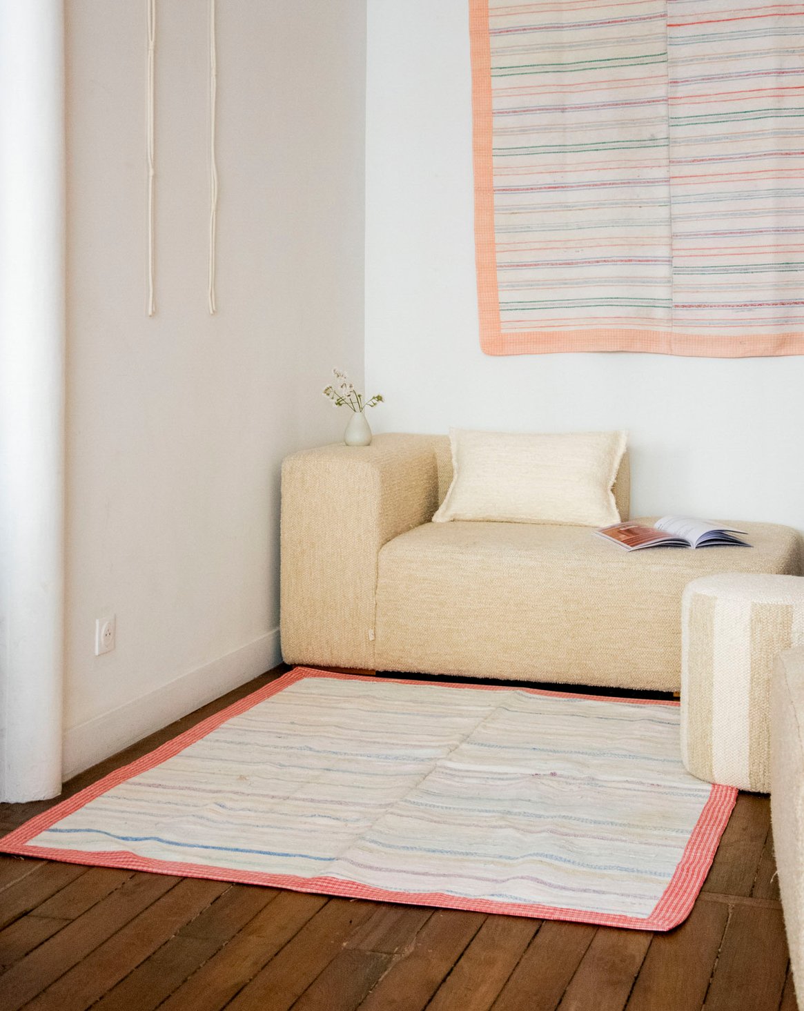 Tapis au rebord à carreaux Olivier N°115 - Bon état, DEBONGOUT