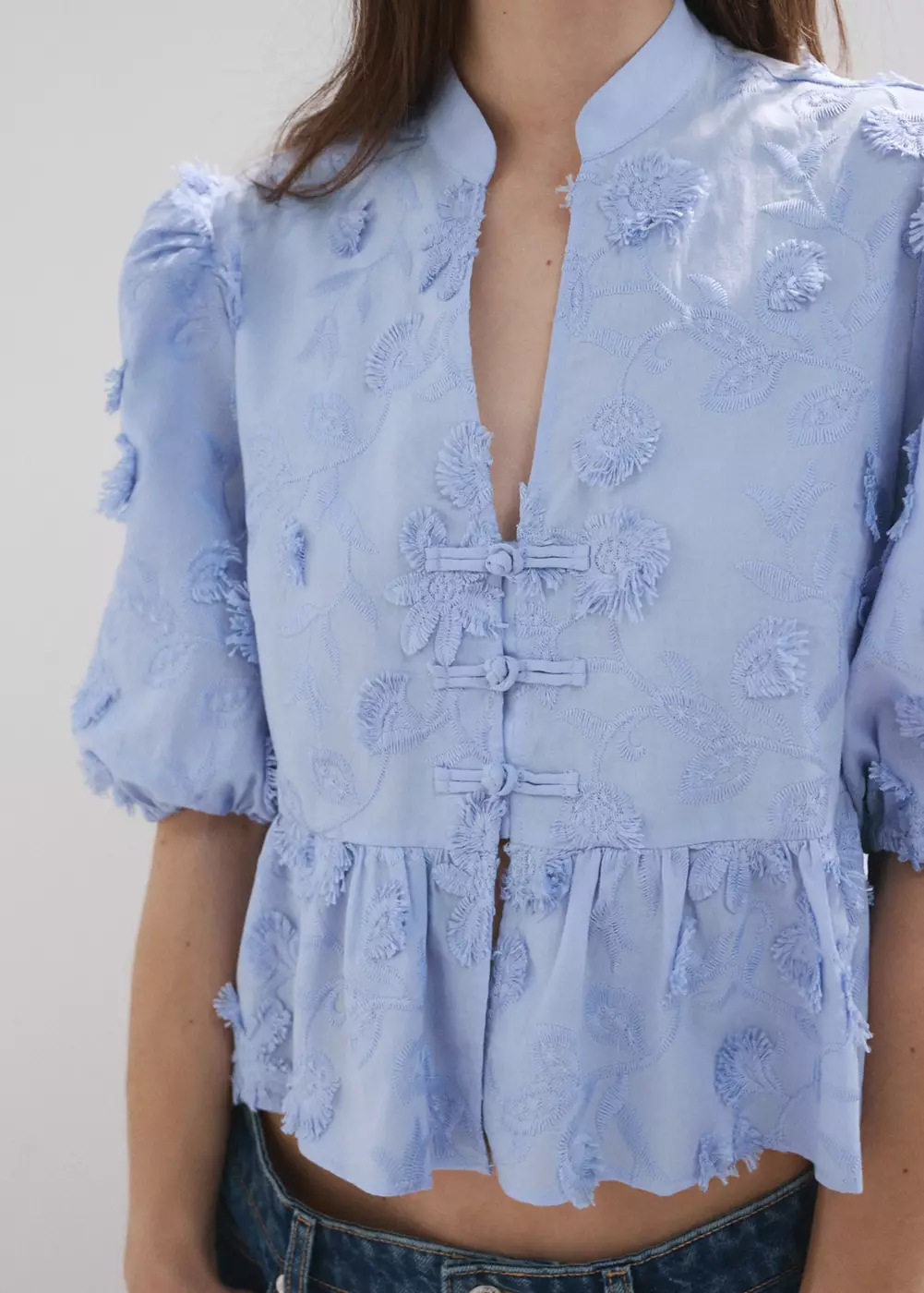 Blouse brodée manches bouffantes, MANGO