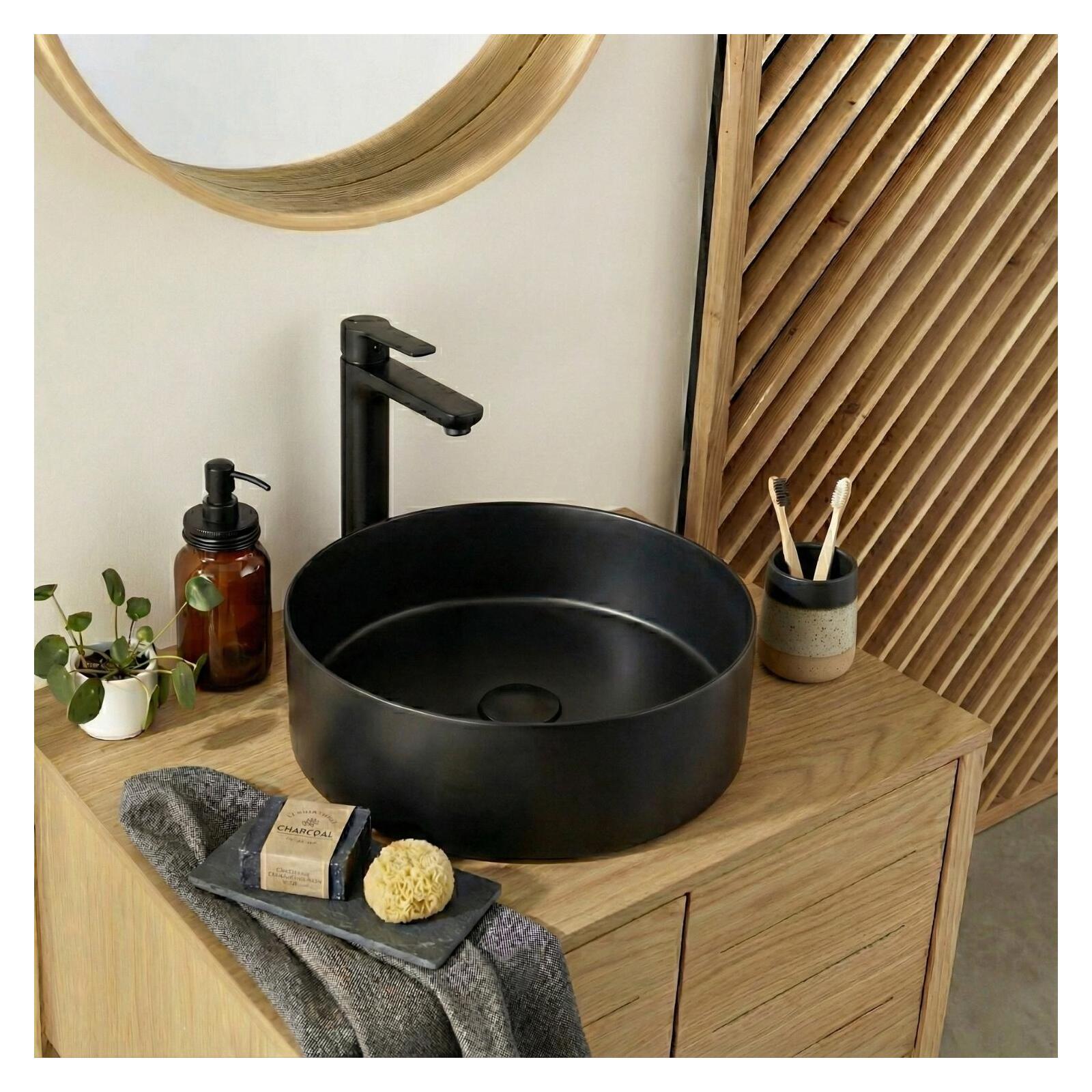 Vasque à poser ronde noire en inox 36 cm avec sa bonde assortie, MOB IN