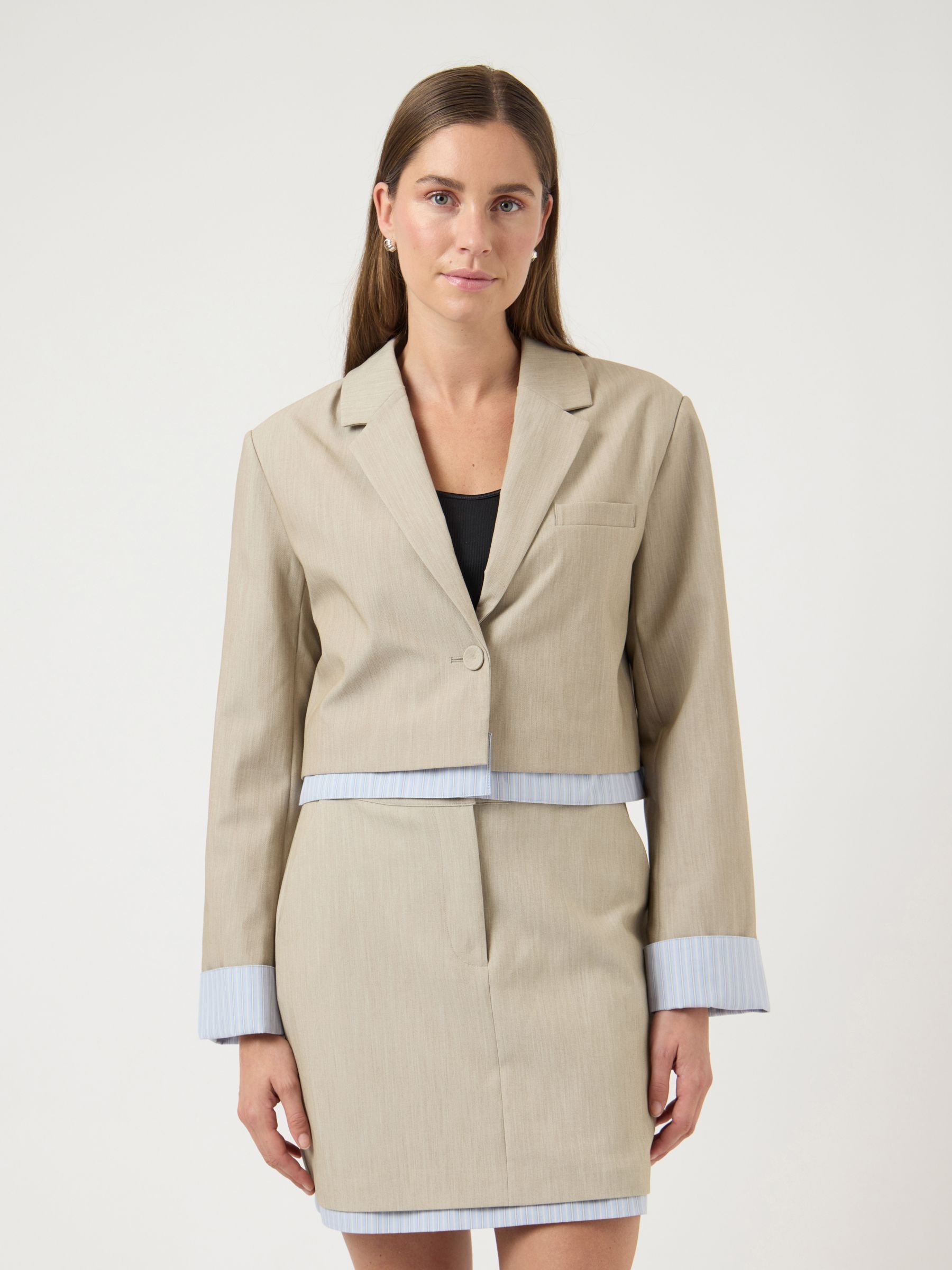 Blazer, YAS