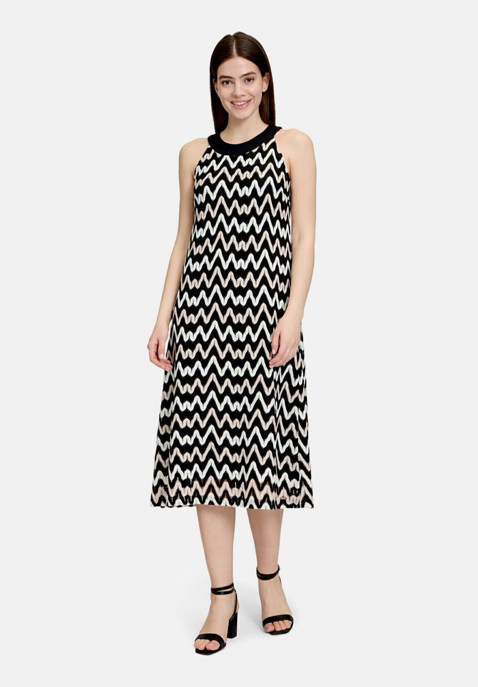 Robe dos-nu sans manches, BETTY & CO