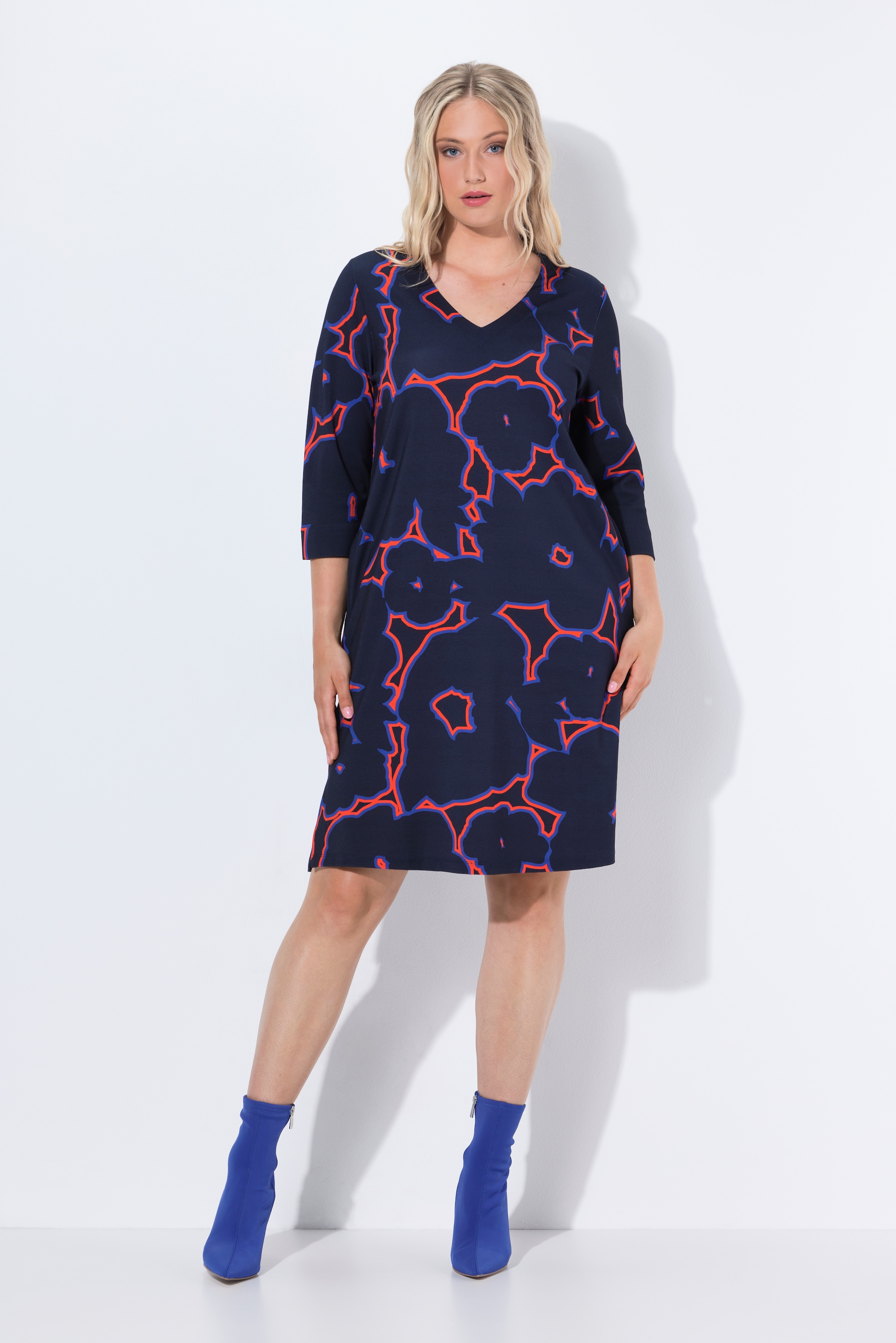 Robe en point de Rome à col en V, ULLA POPKEN