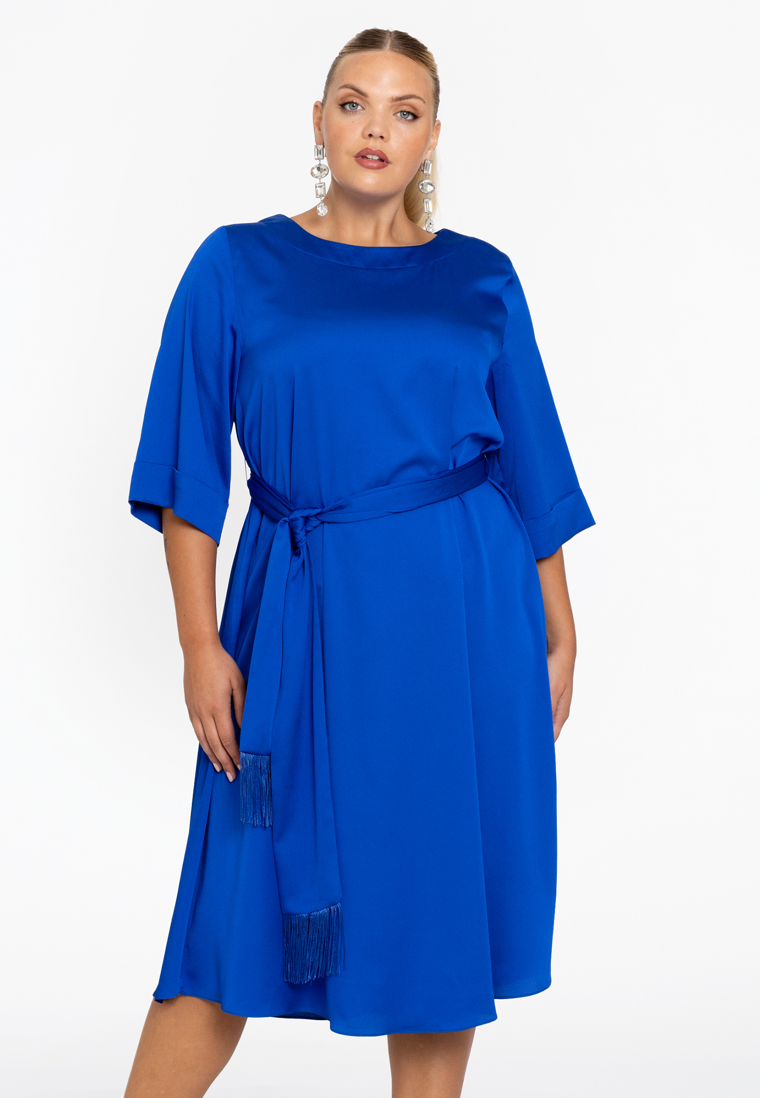 Robe avec nœud, YOEK