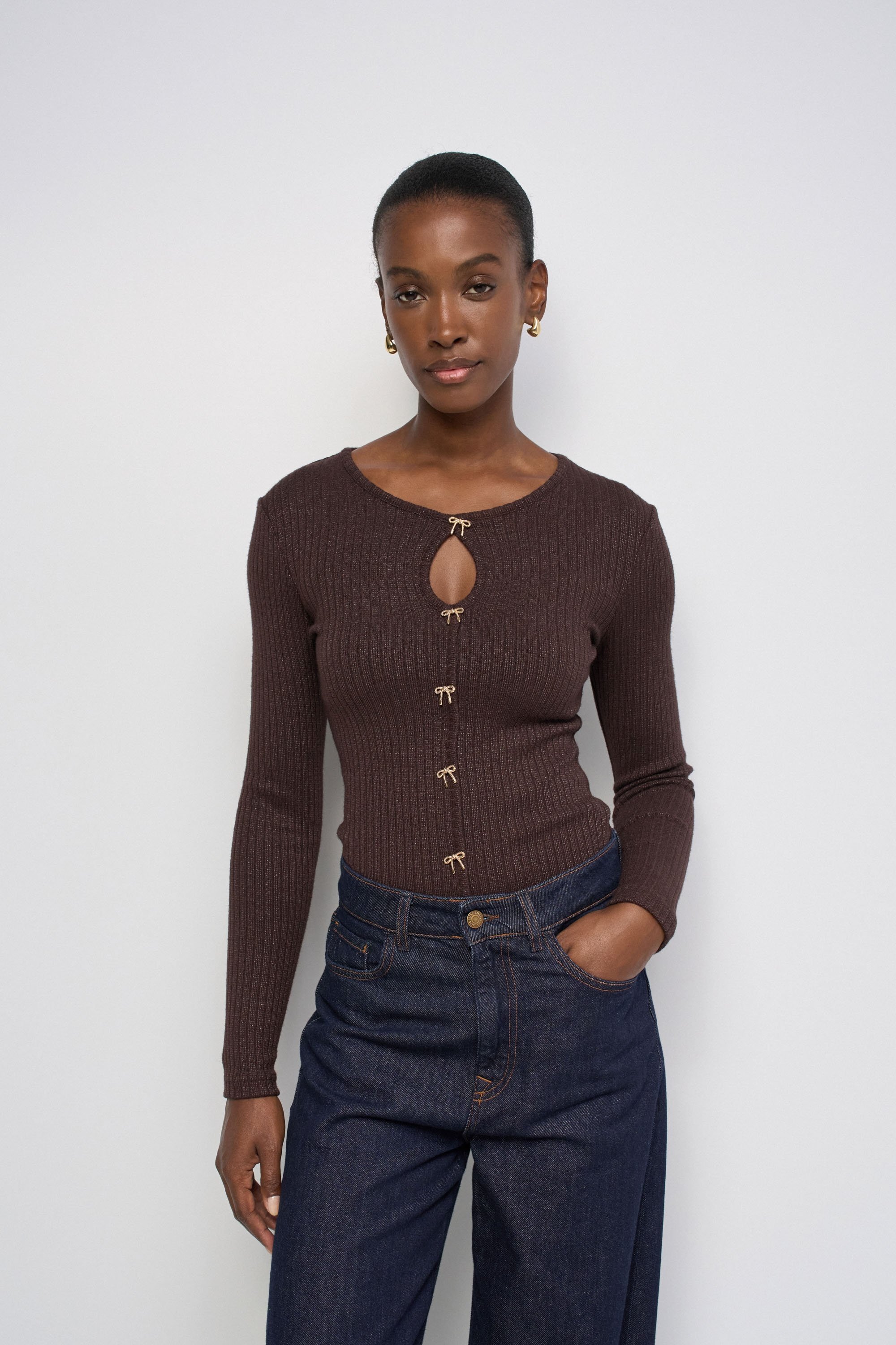 PULL EN MAILLE CÔTELÉE AVEC NOEUDS, SALSA JEANS