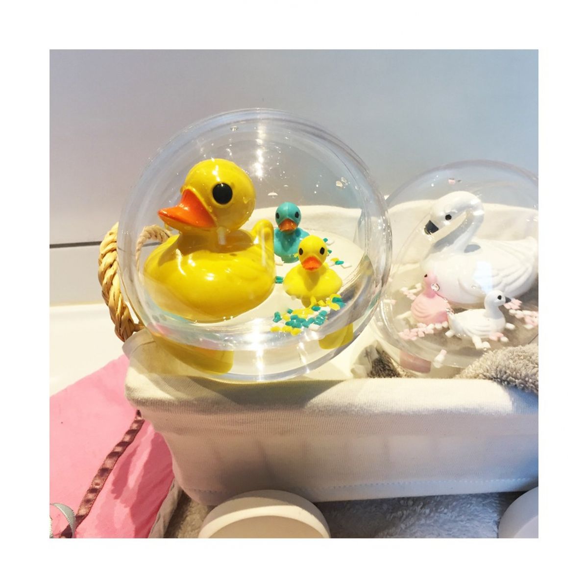 Jouet bulle d'eau - maman canard coloris unique Bass & Bass