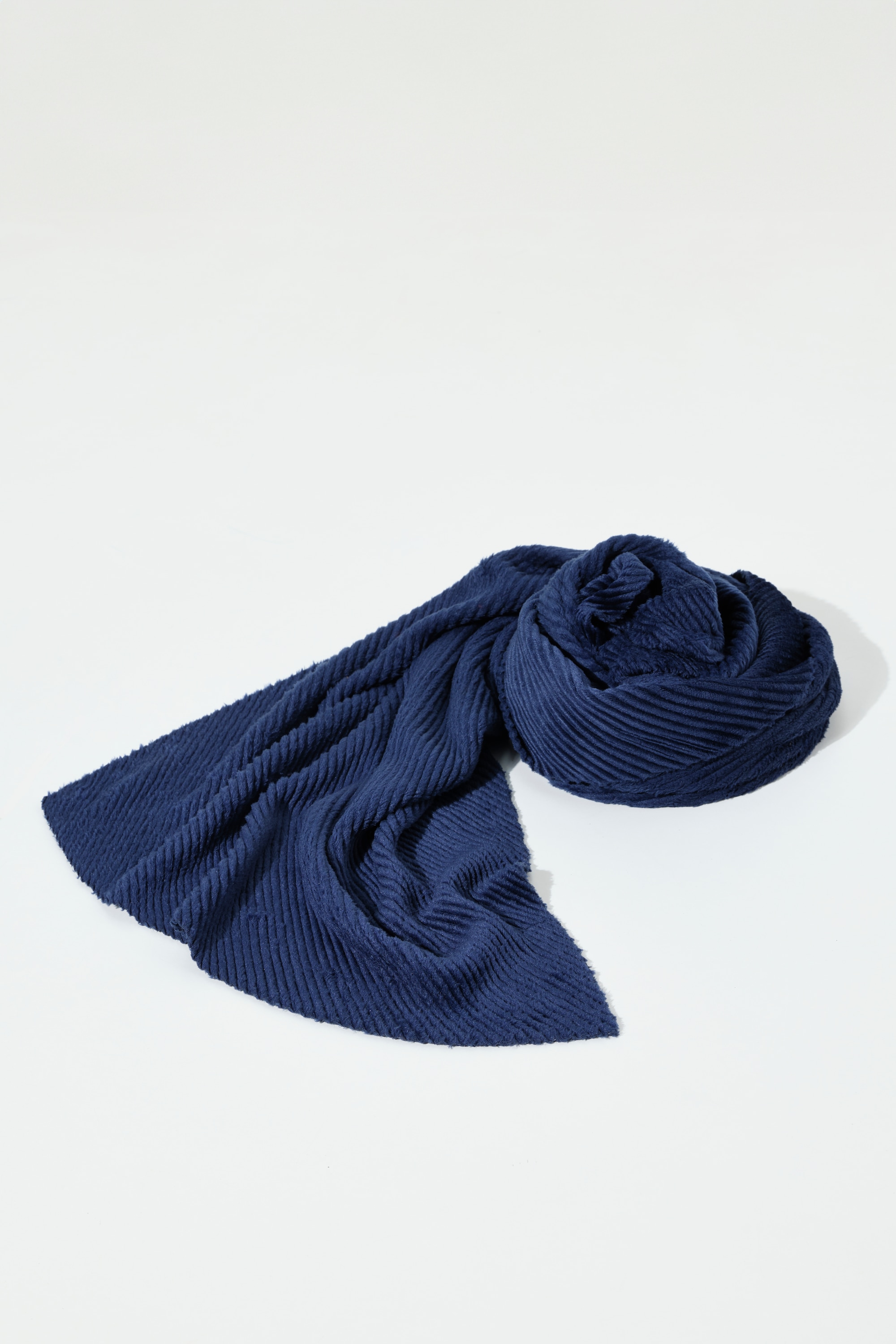 Écharpe en fil chenille doux et moelleux, ULLA POPKEN