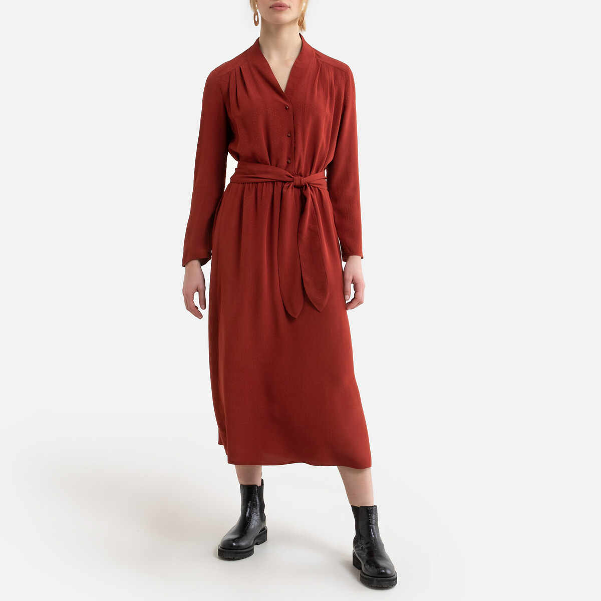 Vestido direito de mangas compridas