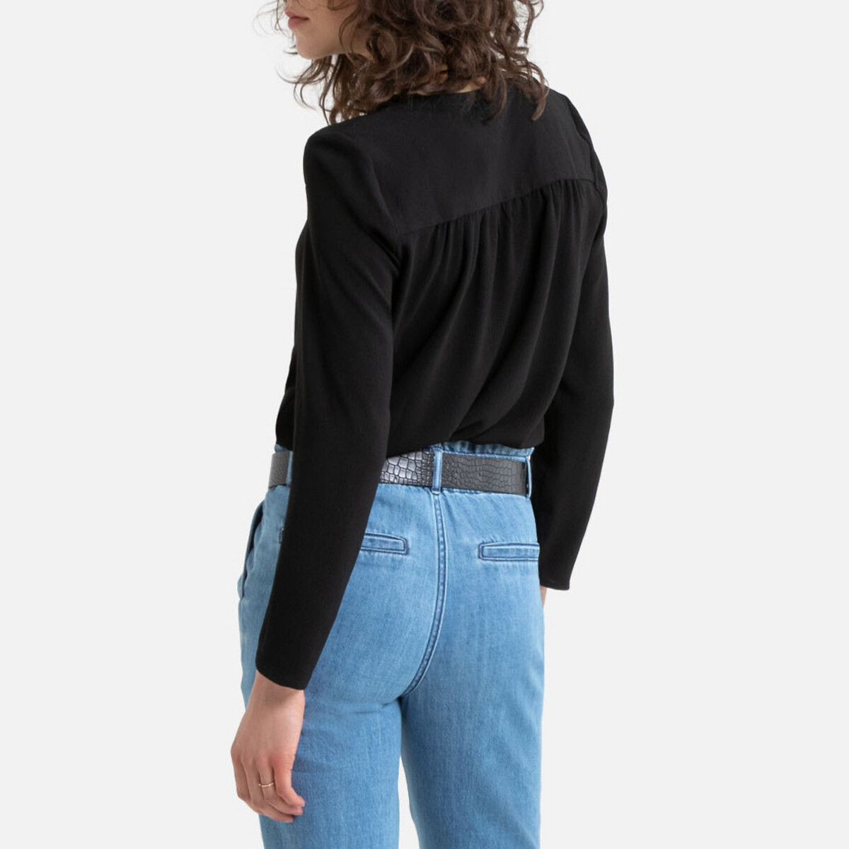 blouse manches 3/4 col V, dentelles