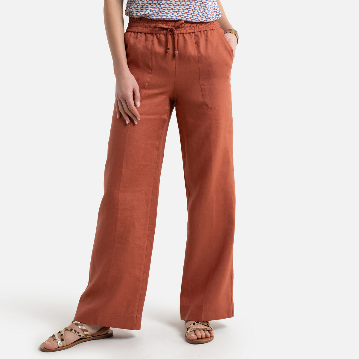 Pantalon large et évasé, en lin