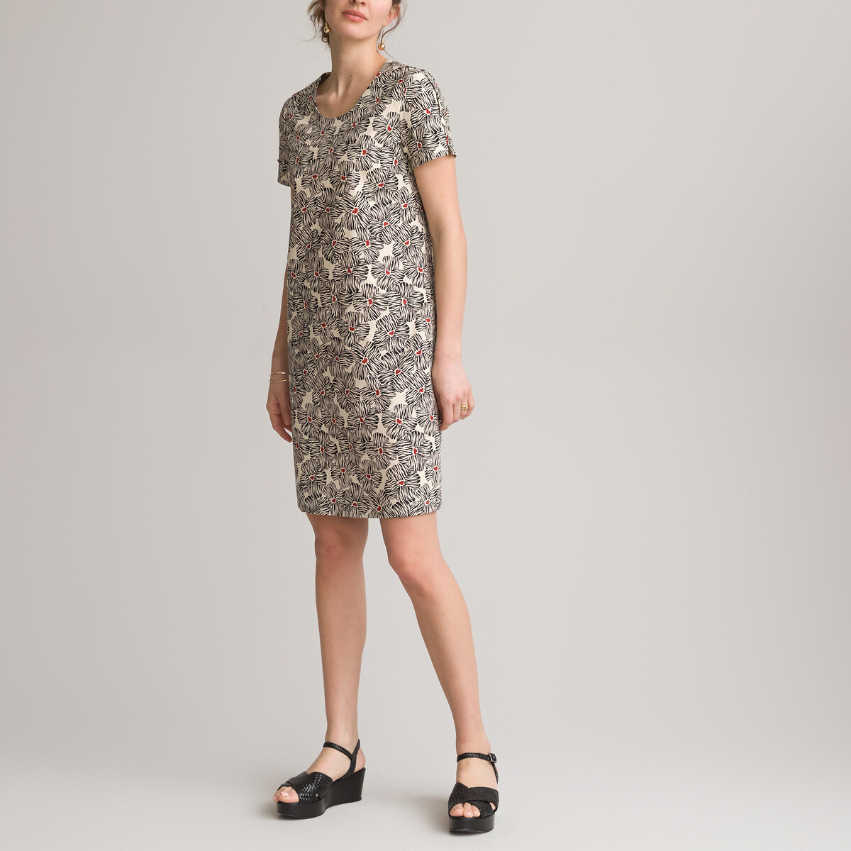 Платье ANNE WEYBURN Прямое средней длины с цветочным принтом 56 разноцветный, размер 56 - фото 2