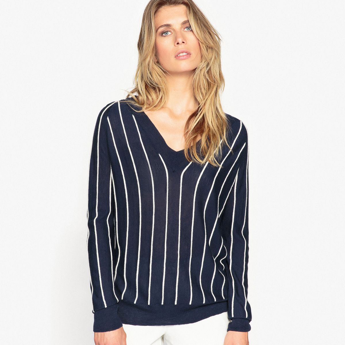 Pull col v fine maille