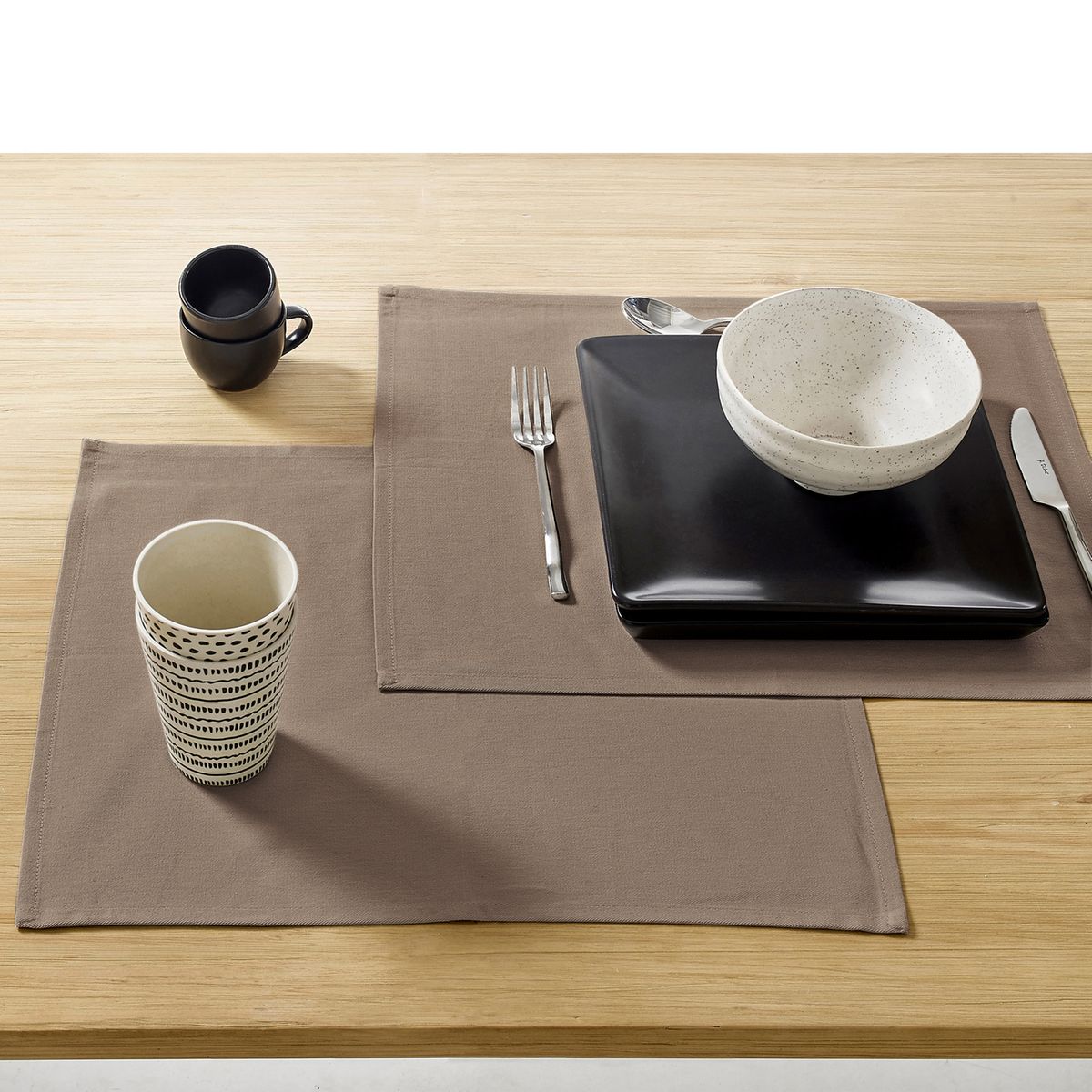 Sets de table enduit anti-taches (lot de 4)