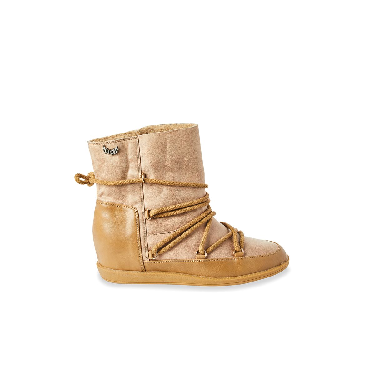 Boots Salia