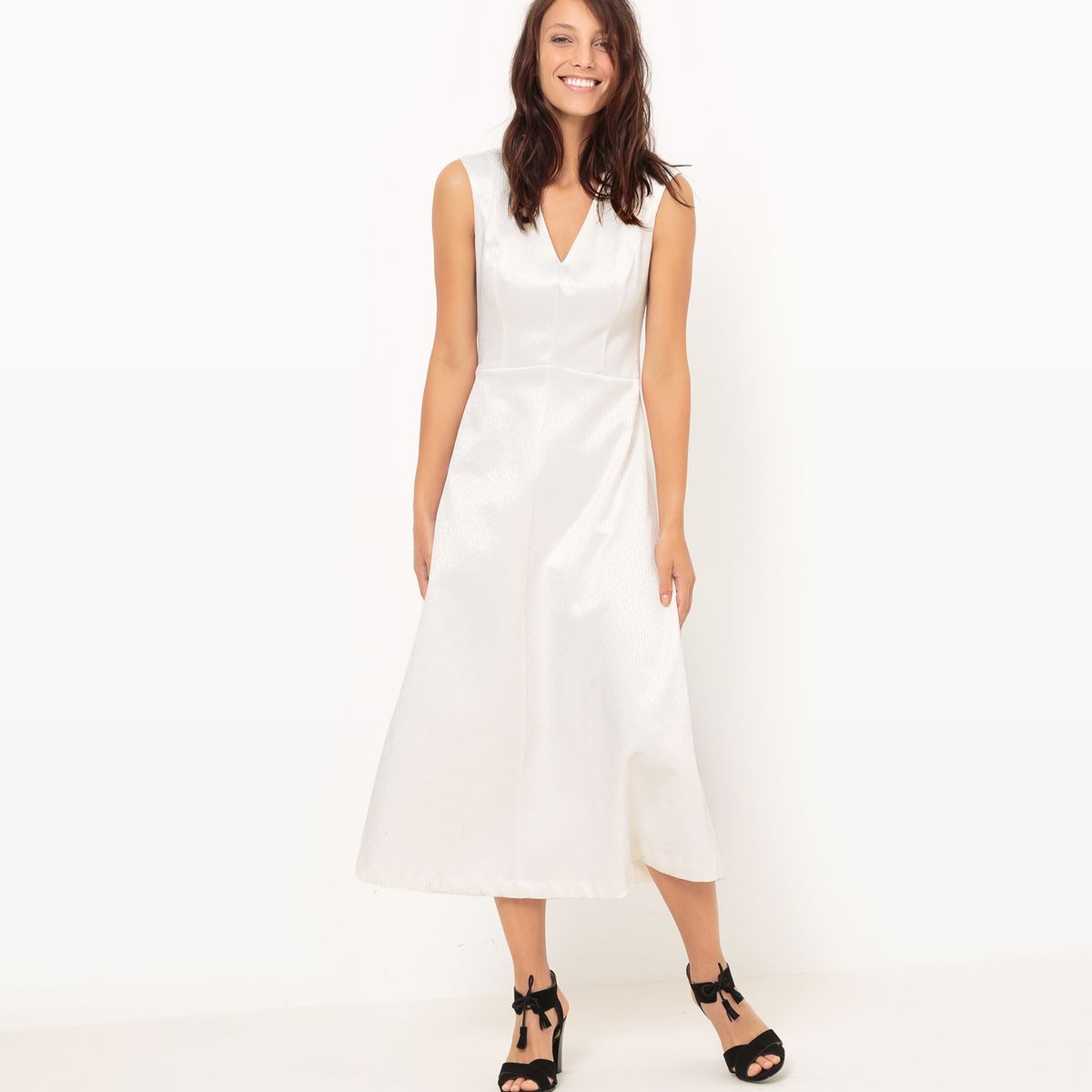 Robe longueur genou, sans manches