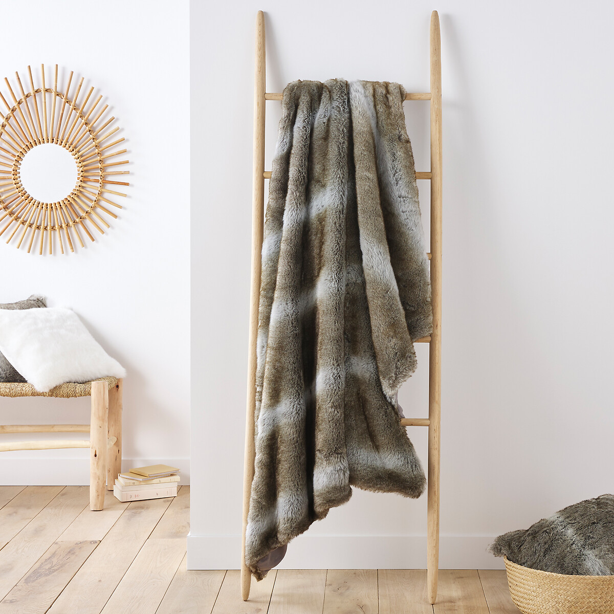 

Плед La Redoute, Серый, Из искусственного меха BAZSO 150 x 150 см серый